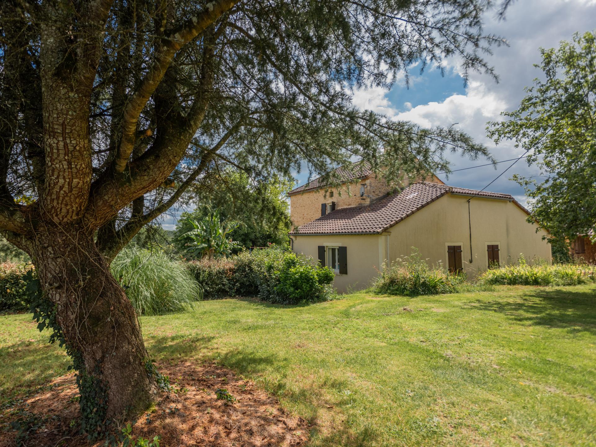 6-persoons vrijstaand vakantiehuis in Besse met zwembad - foto 32