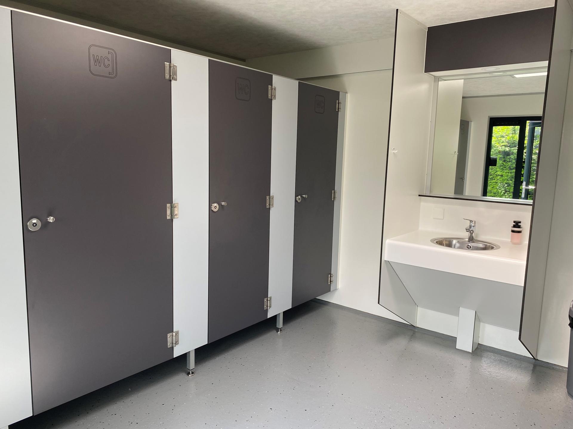 Luxe chalet aan het water met eigen sloep in hartje Friesland - foto 17