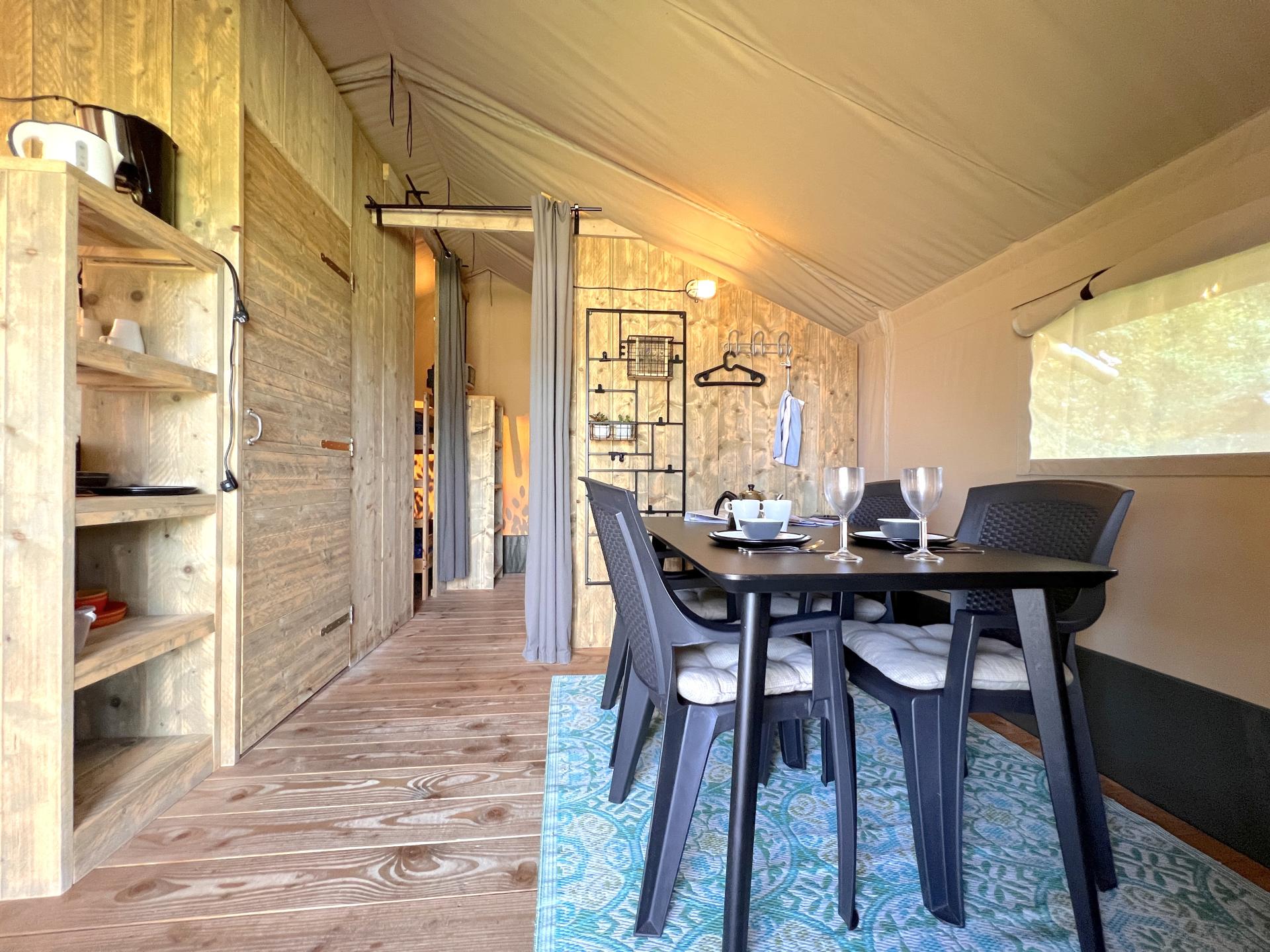 Luxe safaritent op sfeervol Veluws park, nabij bos en water - foto 12