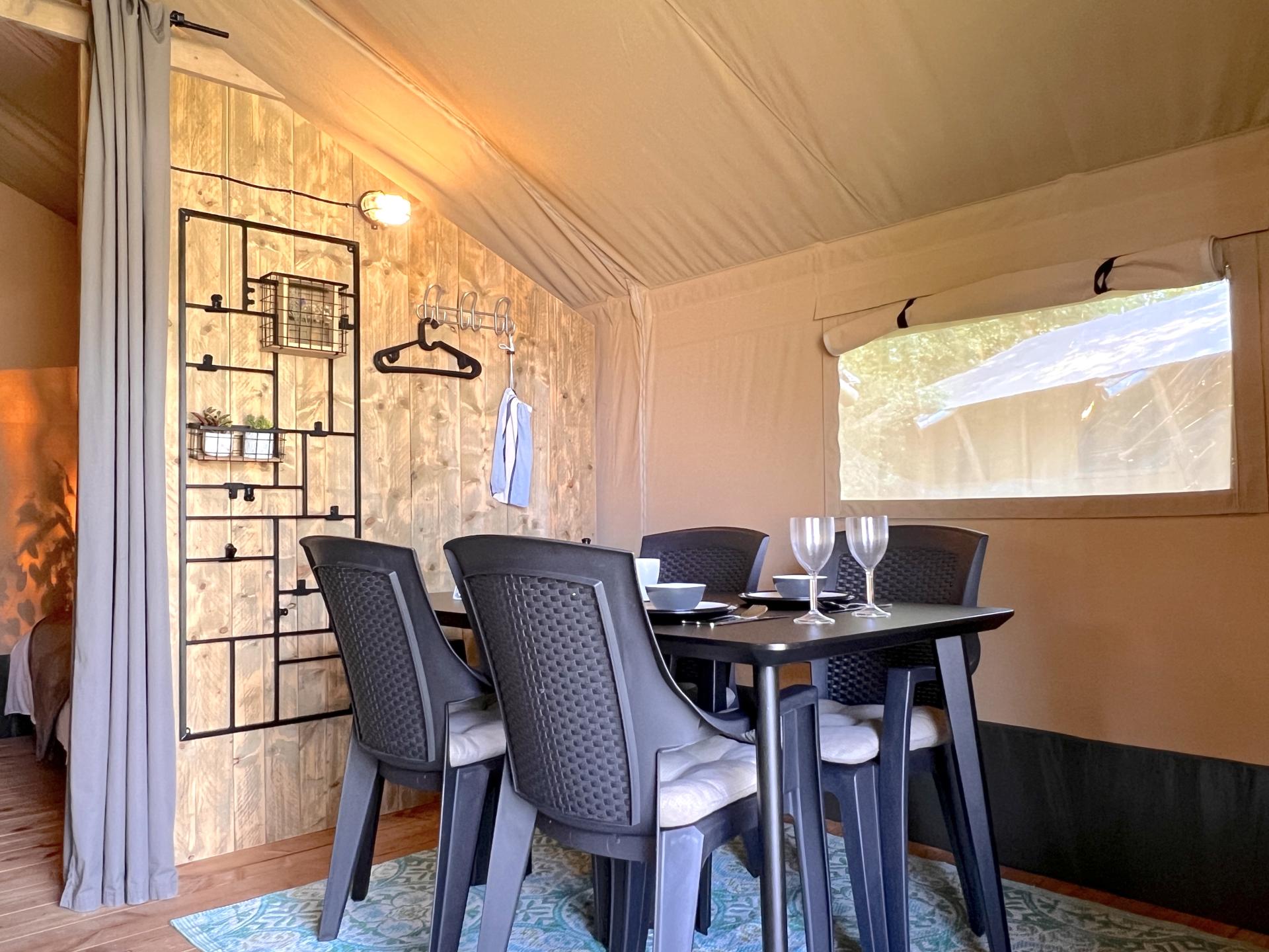 Luxe safaritent op sfeervol Veluws park, nabij bos en water - foto 5