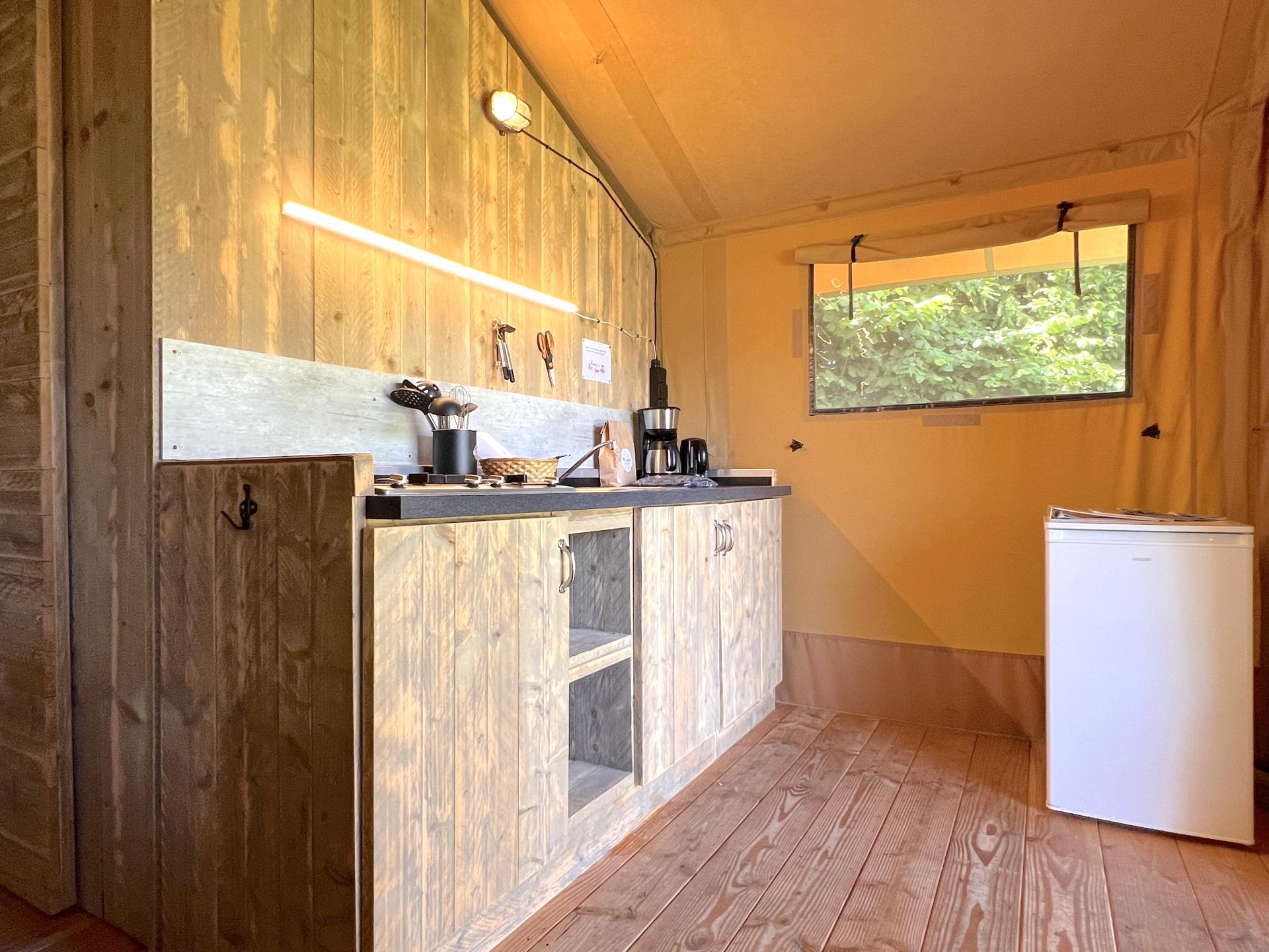 Luxe safaritent op de Veluwe voor 6 personen, midden in het bos - foto 20
