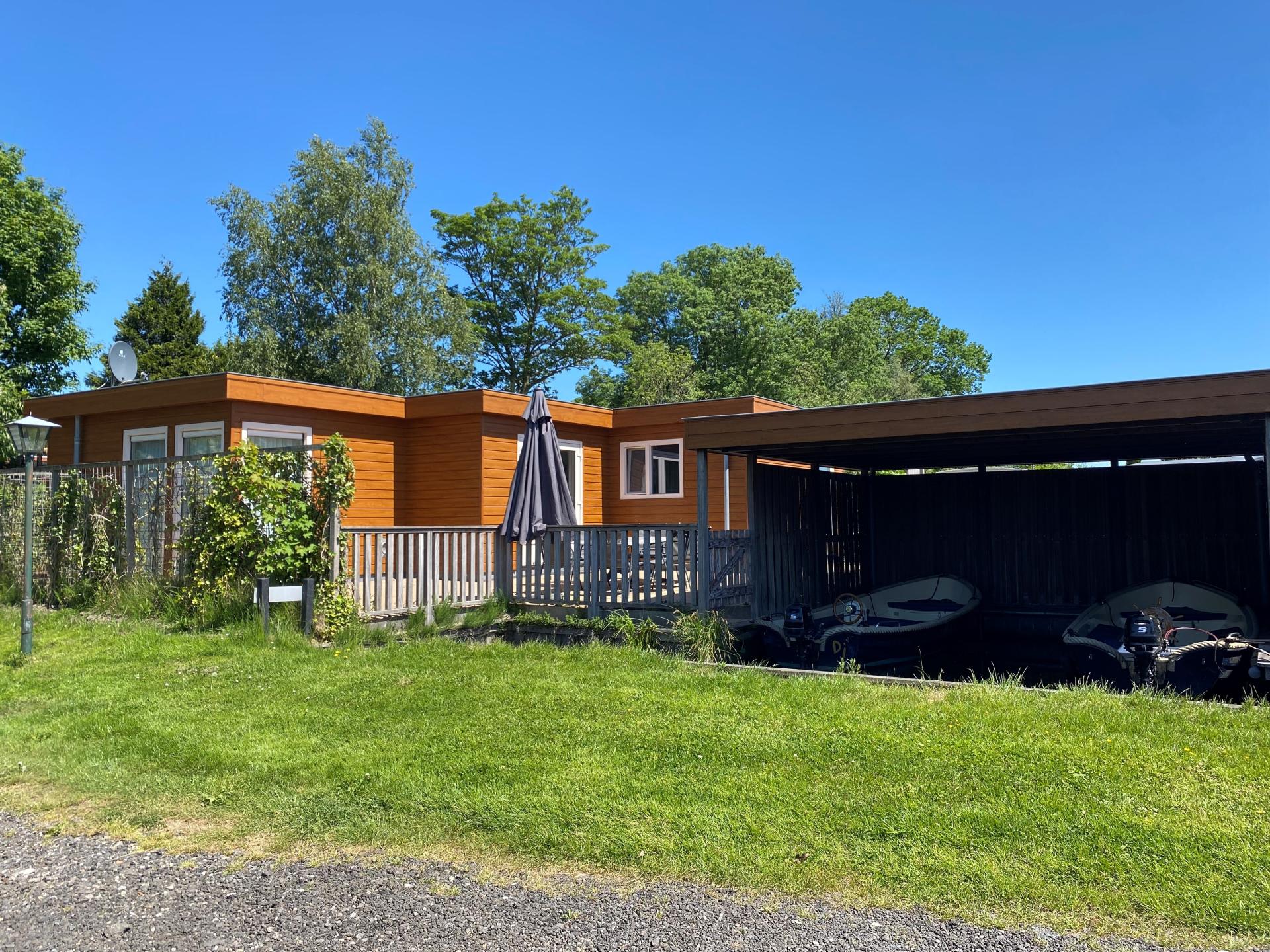 Luxe waterchalet met sloep in hartje Friese Meren – 8 personen - foto 23