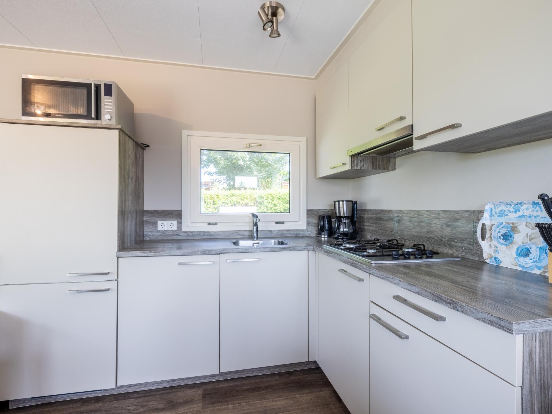 Luxe waterchalet met sloep in hartje Friese Meren – 8 personen - foto 5