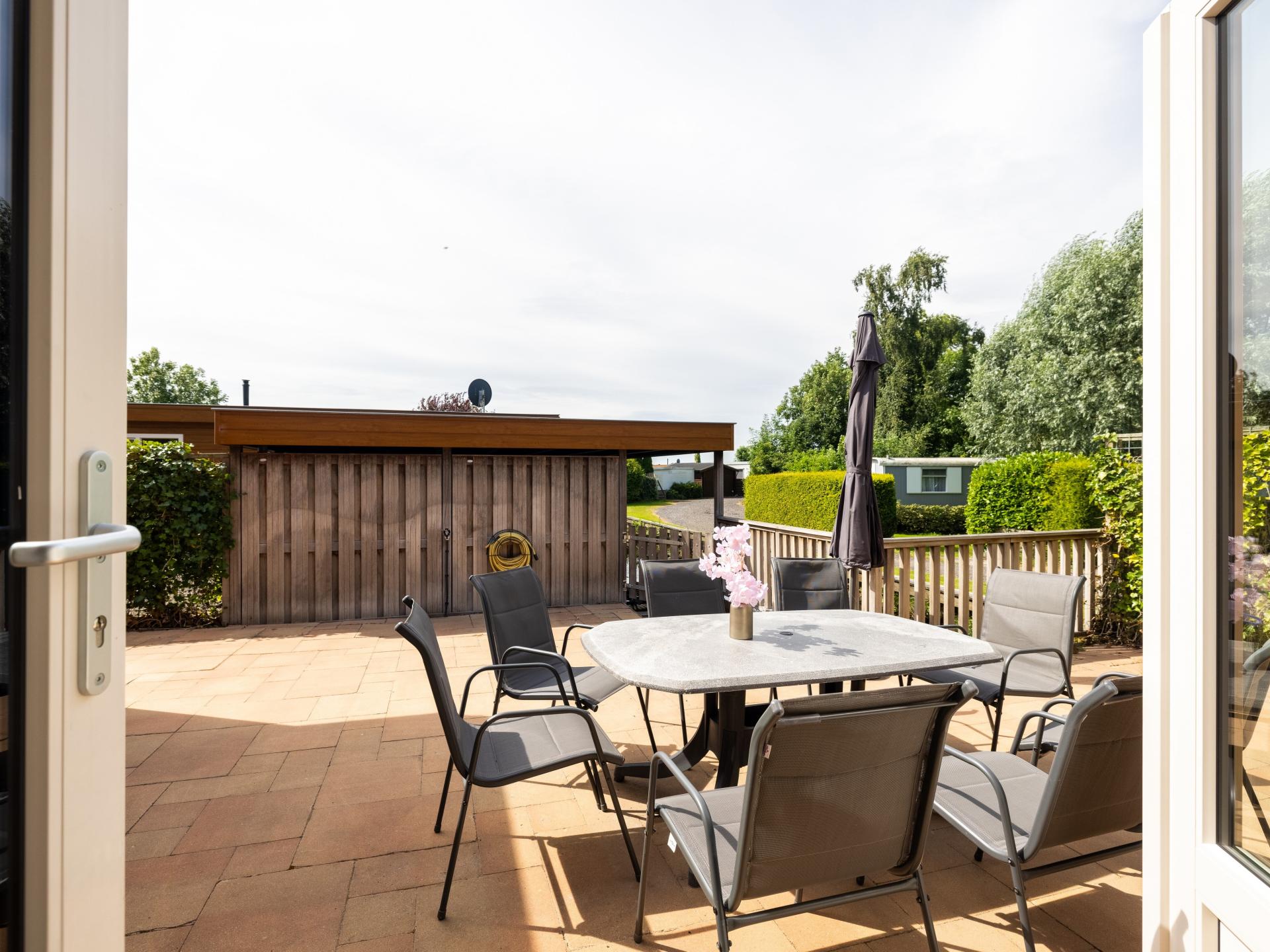 Luxe waterchalet met sloep in hartje Friese Meren – 8 personen - foto 20