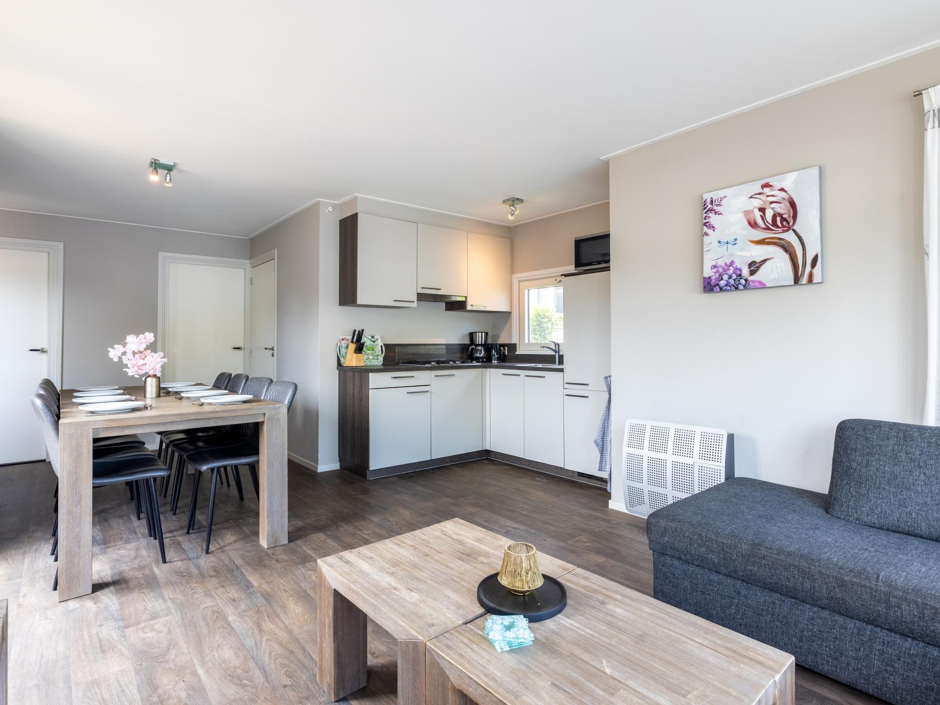 Sfeervol waterchalet met eigen sloep op rustig park in hartje Friese Meren - foto 14