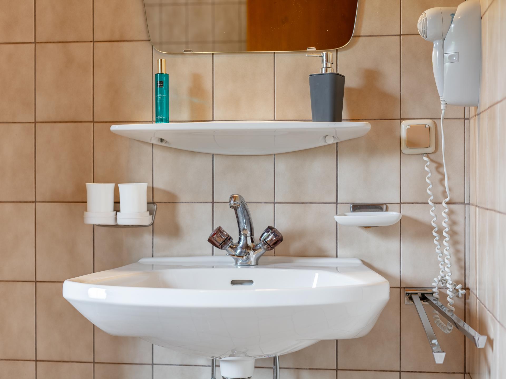Aan de piste: Gezellig appartement in het centrum van Alpbach · 4 pers. - foto 14