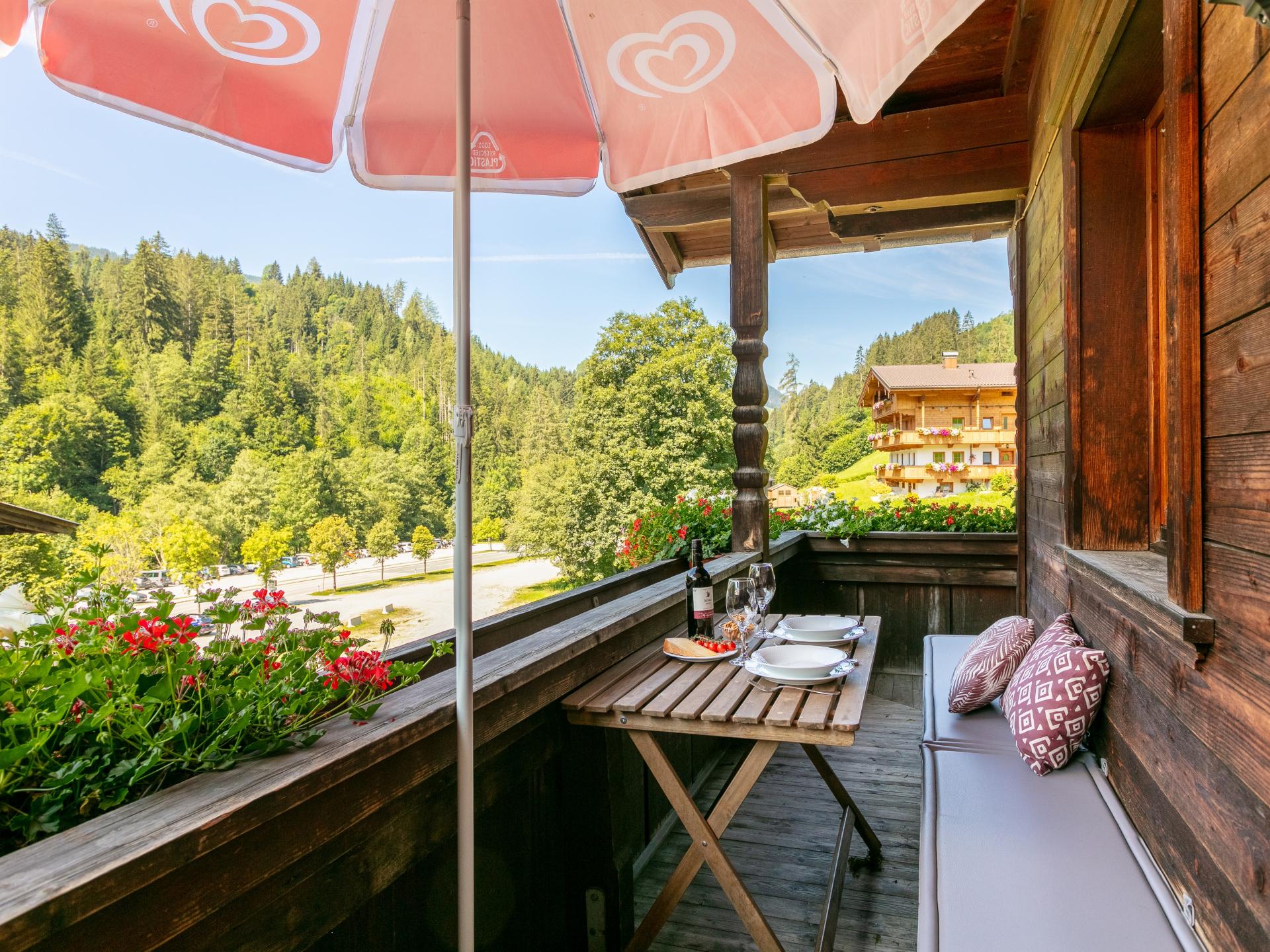 Centraal gelegen appartement aan de piste in Alpbach - foto 2