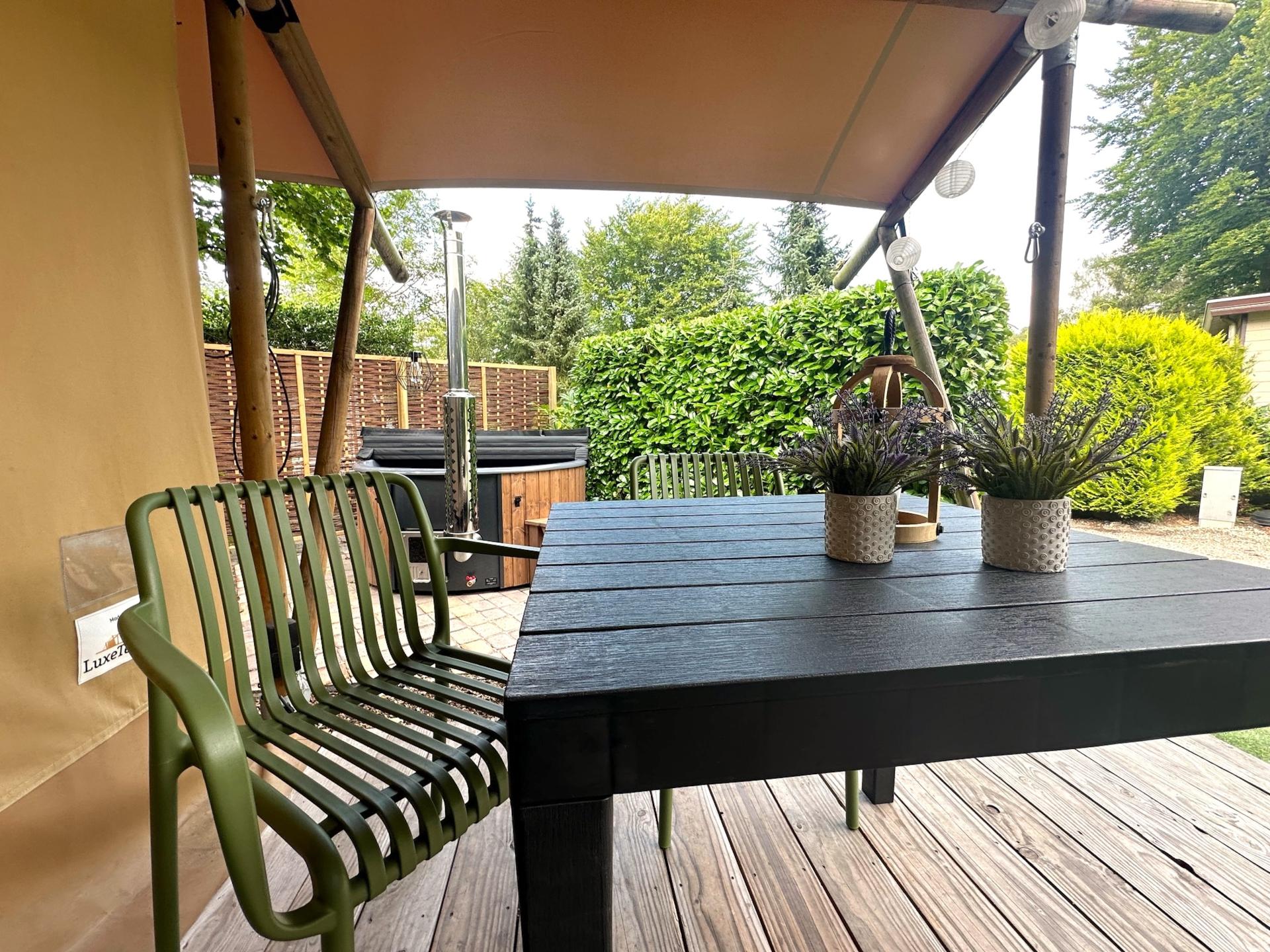 Luxe safaritent met hottub voor 6 personen op de Veluwe - foto 16