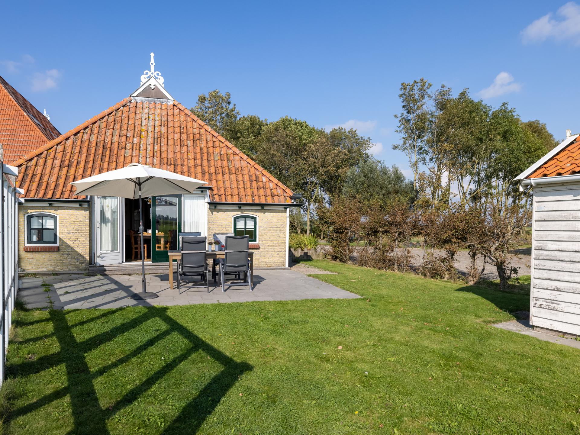 Sfeervol Koetshuis bij het Wad met weids uitzicht over Friese weilanden - foto 52