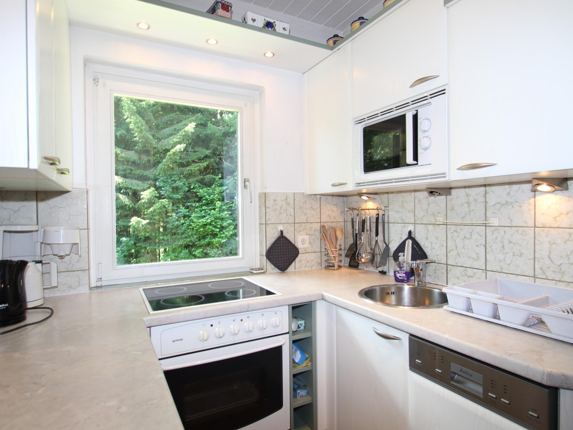 12-persoons ruim vakantiehuis in Gnesau met sauna en grote tuin - foto 34
