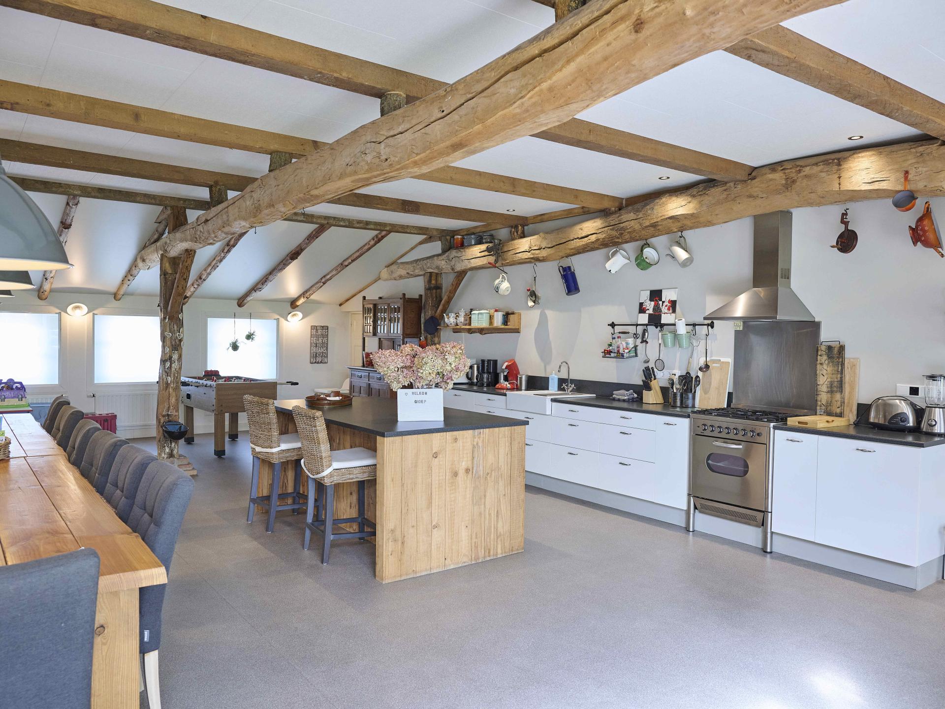 Sfeervolle groepsboerderij met grote tuin in bosrijk Elsendorp - foto 18
