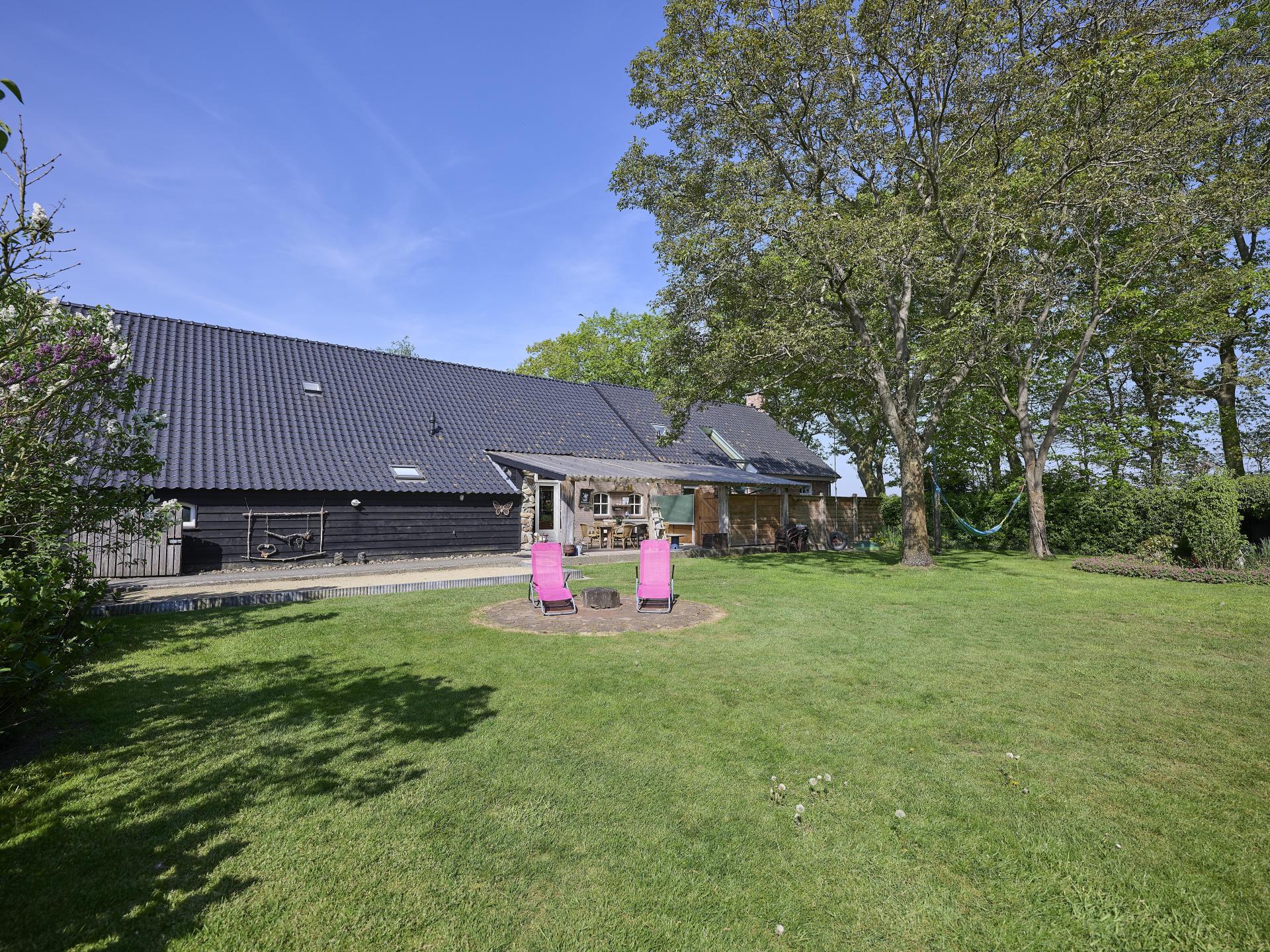 Sfeervolle groepsboerderij met grote tuin in bosrijk Elsendorp - foto 15