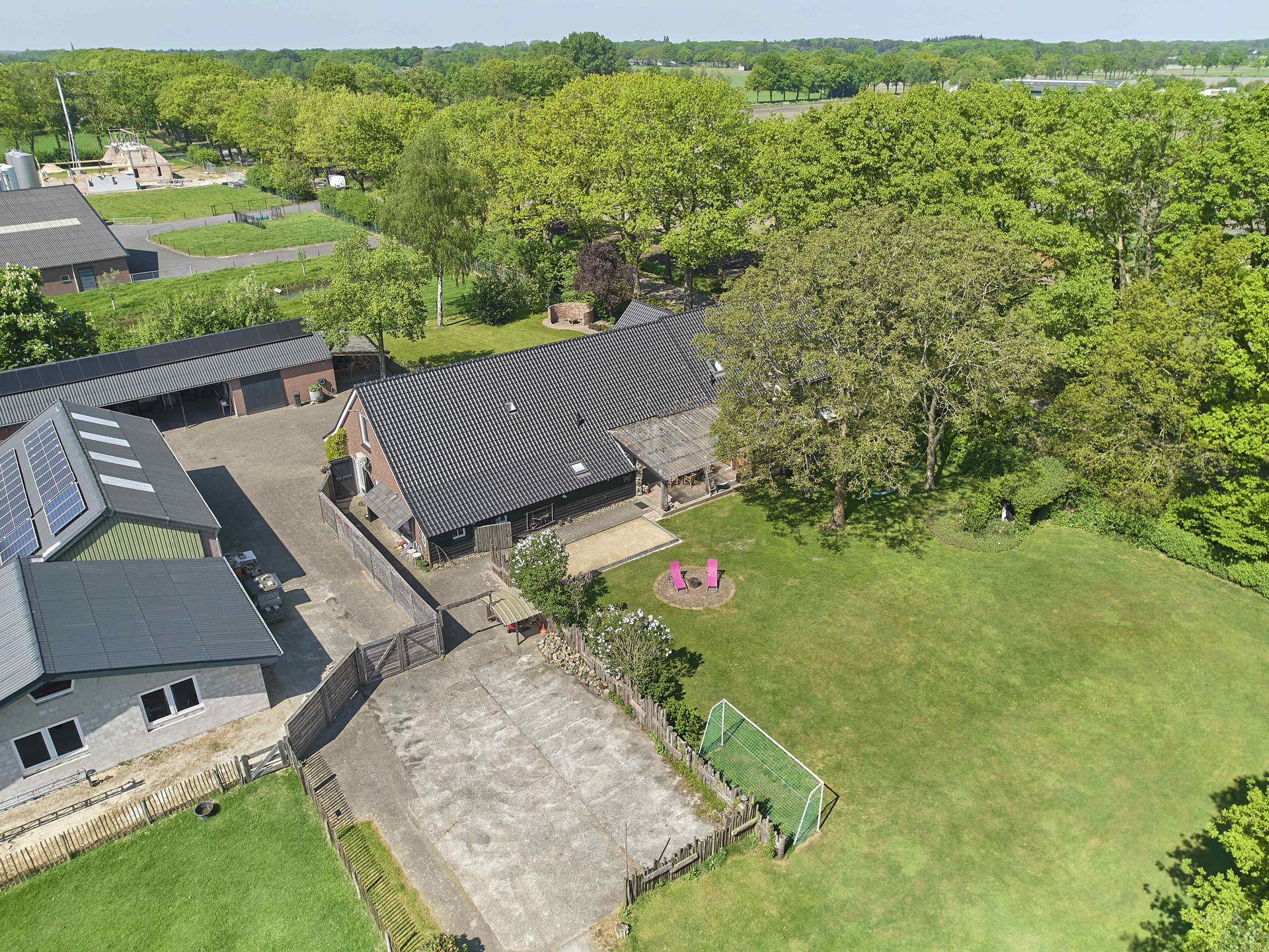 Sfeervolle groepsboerderij met grote tuin in bosrijk Elsendorp - foto 68