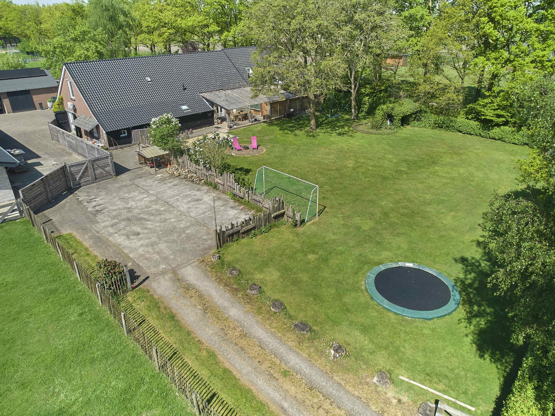 Sfeervolle groepsboerderij met grote tuin in bosrijk Elsendorp - foto 69