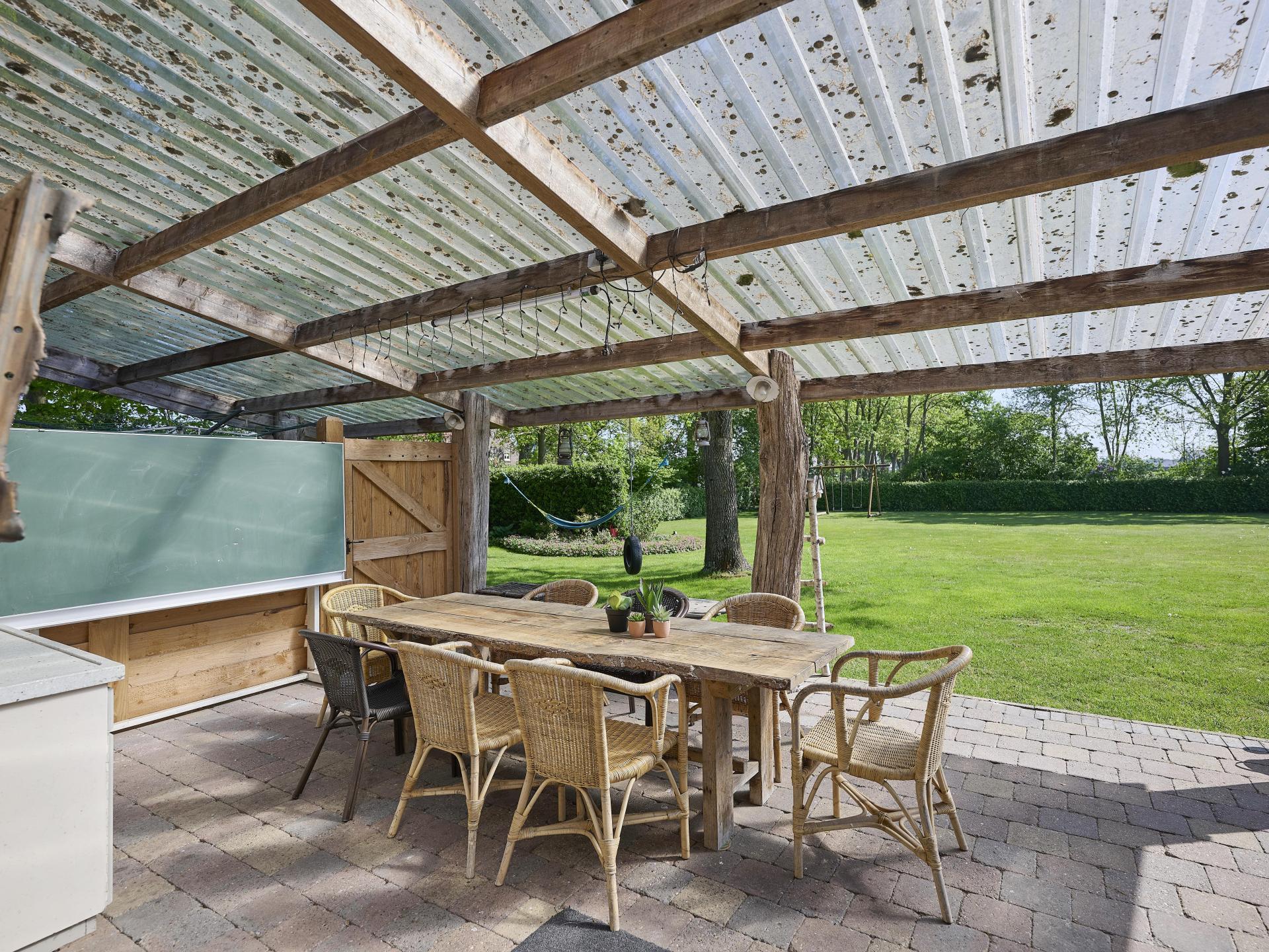 Sfeervolle groepsboerderij met grote tuin in bosrijk Elsendorp - foto 8