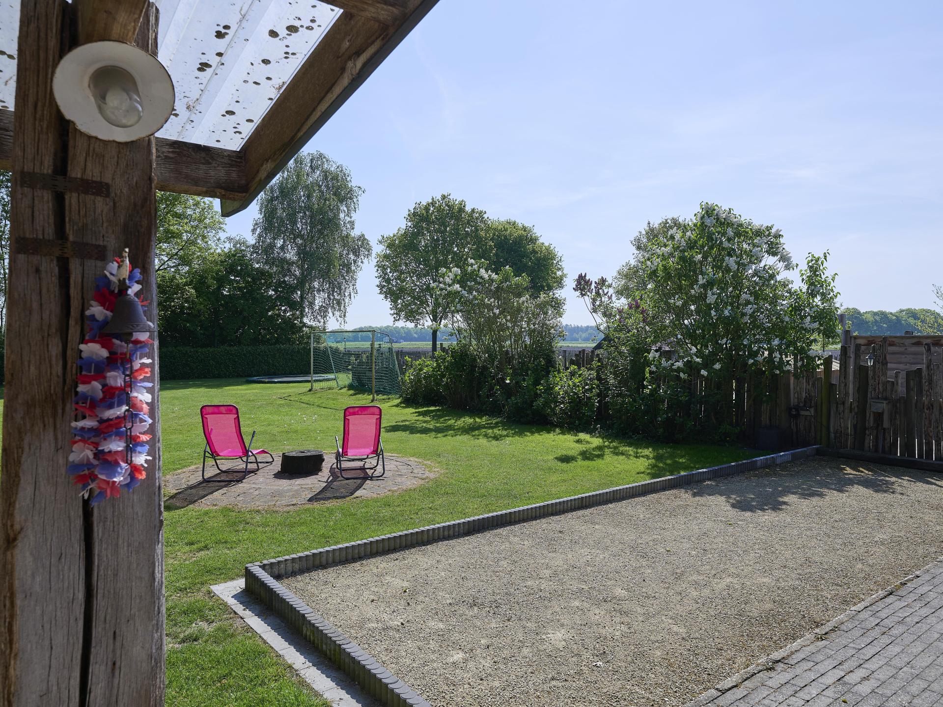 Sfeervolle groepsboerderij met grote tuin in bosrijk Elsendorp - foto 11