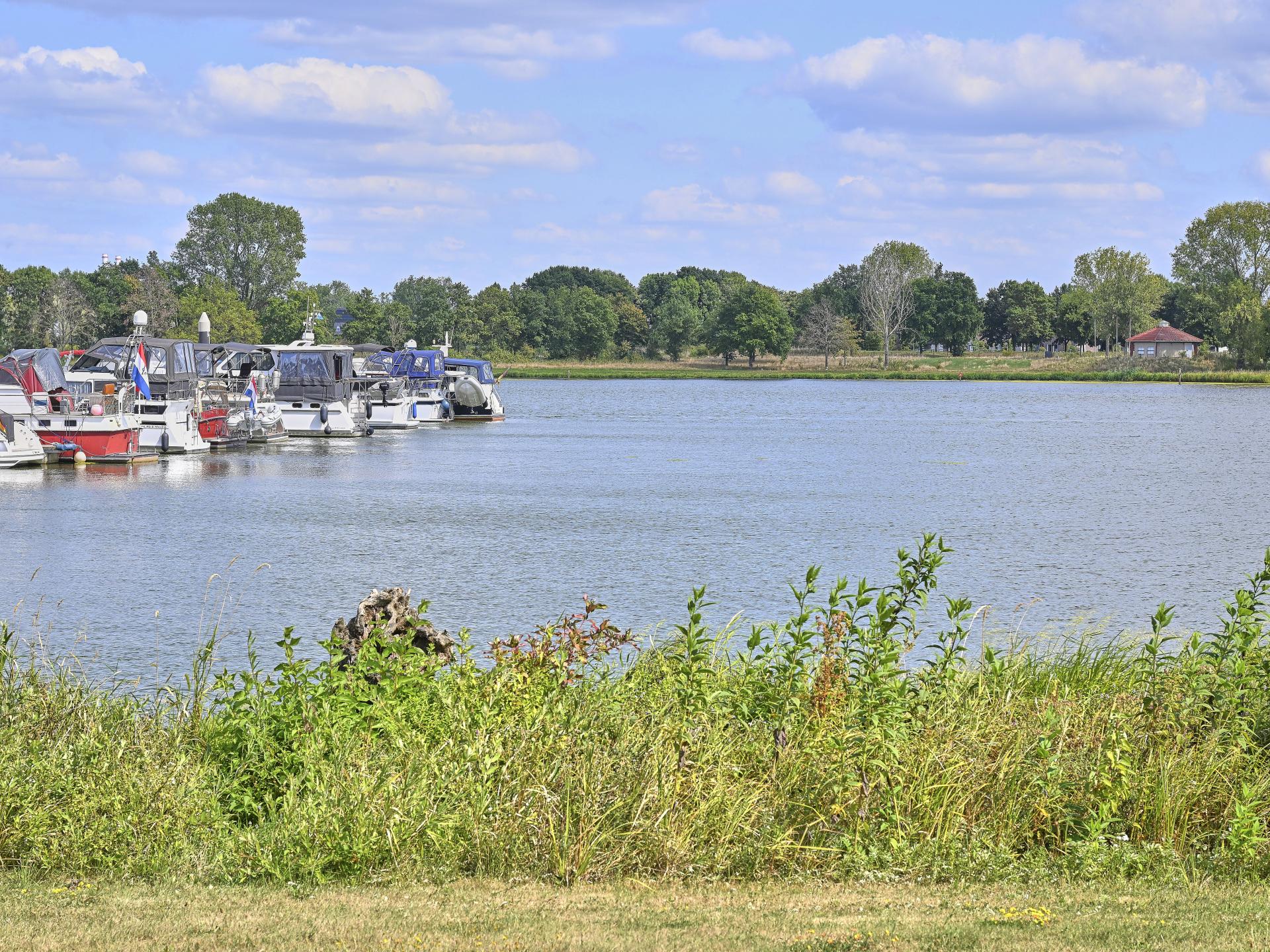 Vrijstaand vakantiehuis aan het water in pittoresk Stevensweert - foto 61