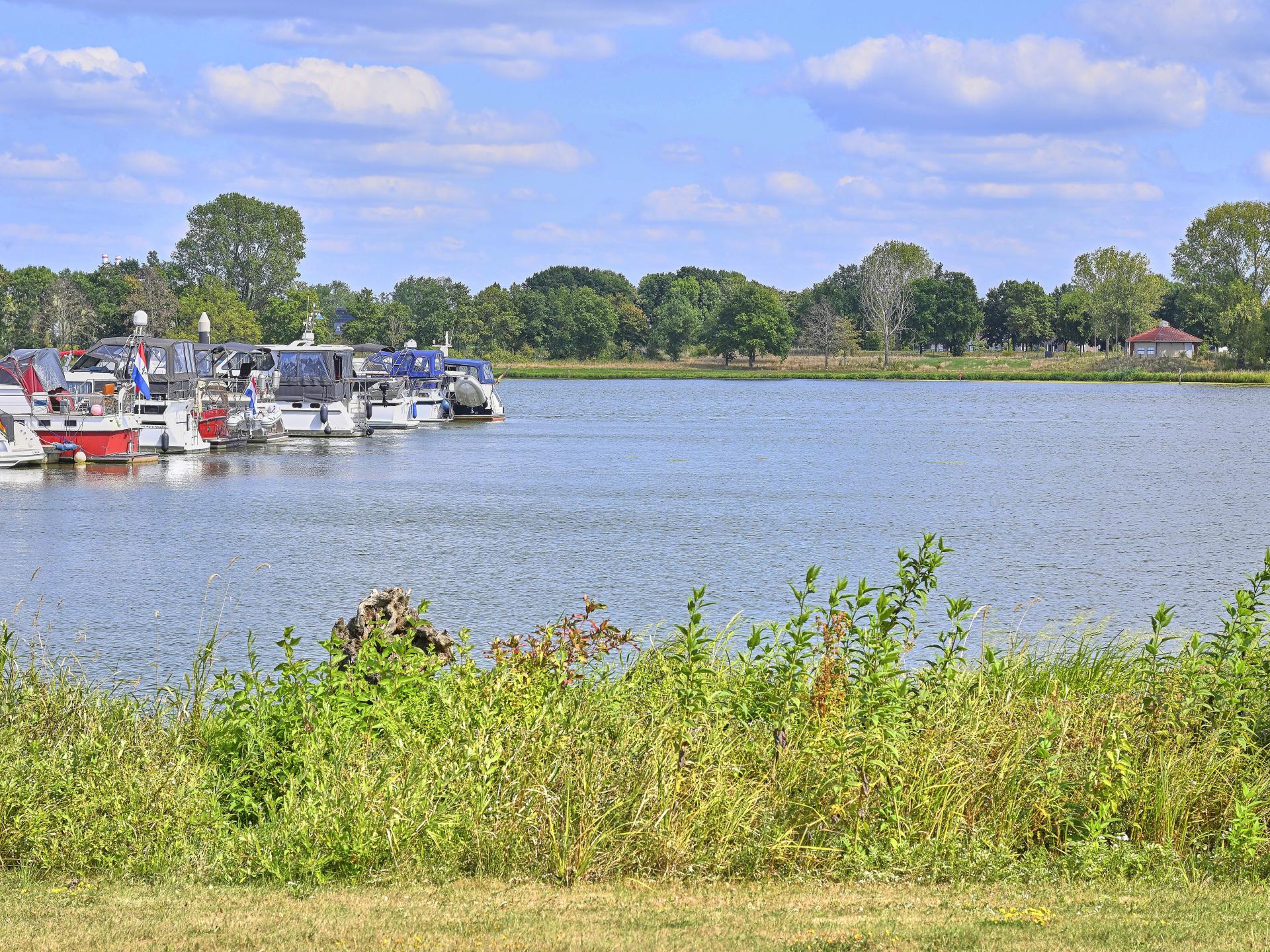 Vrijstaand vakantiehuis aan het water in pittoresk Stevensweert - foto 103