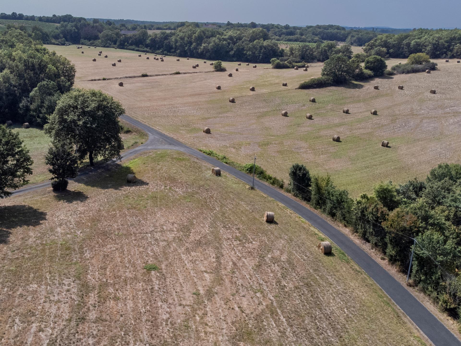 Vrijstaand vakantiehuis in Sérignac met privézwembad en grote tuin - foto 32