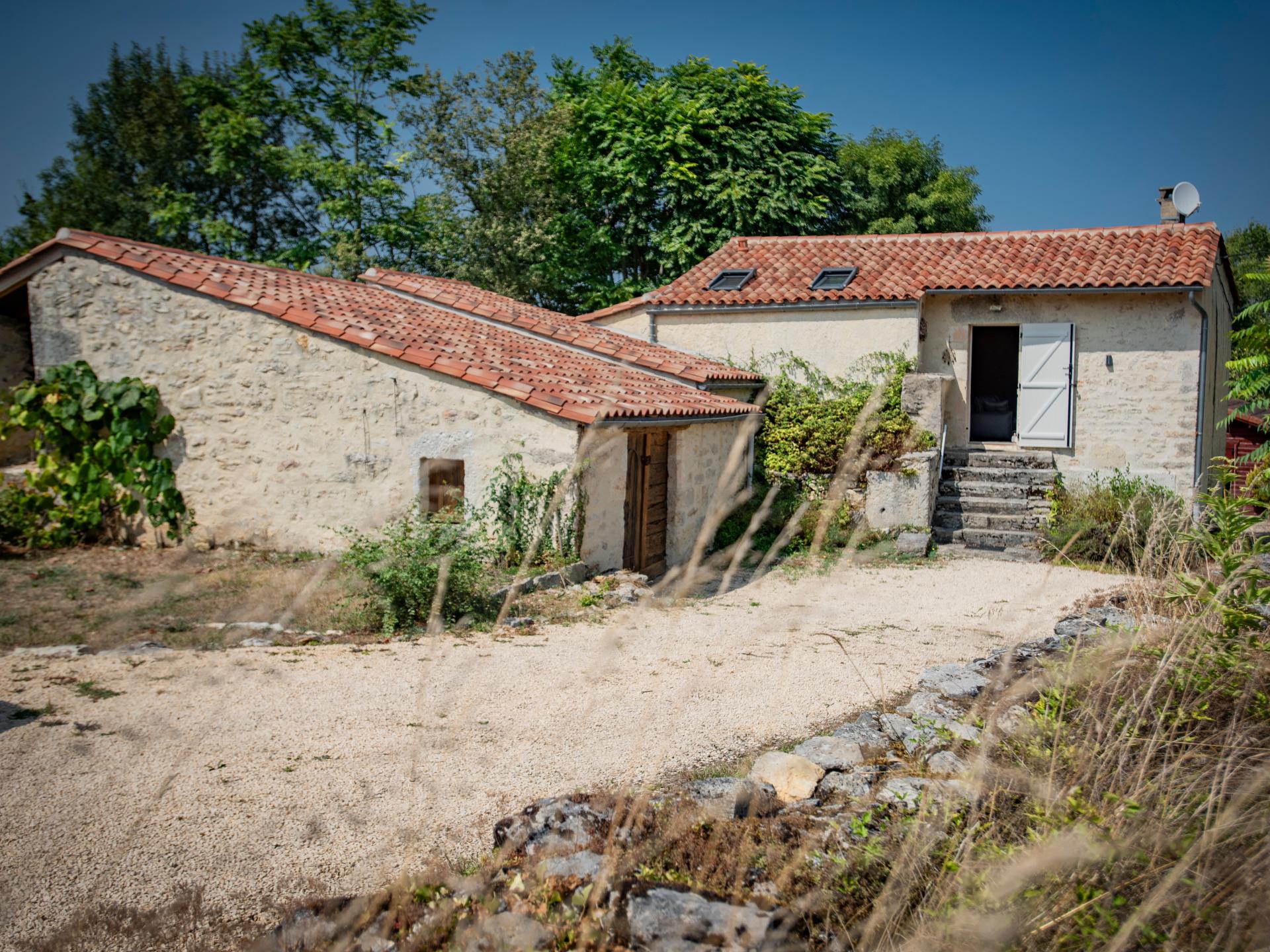 Vrijstaand vakantiehuis in Sérignac met privézwembad en grote tuin - foto 33