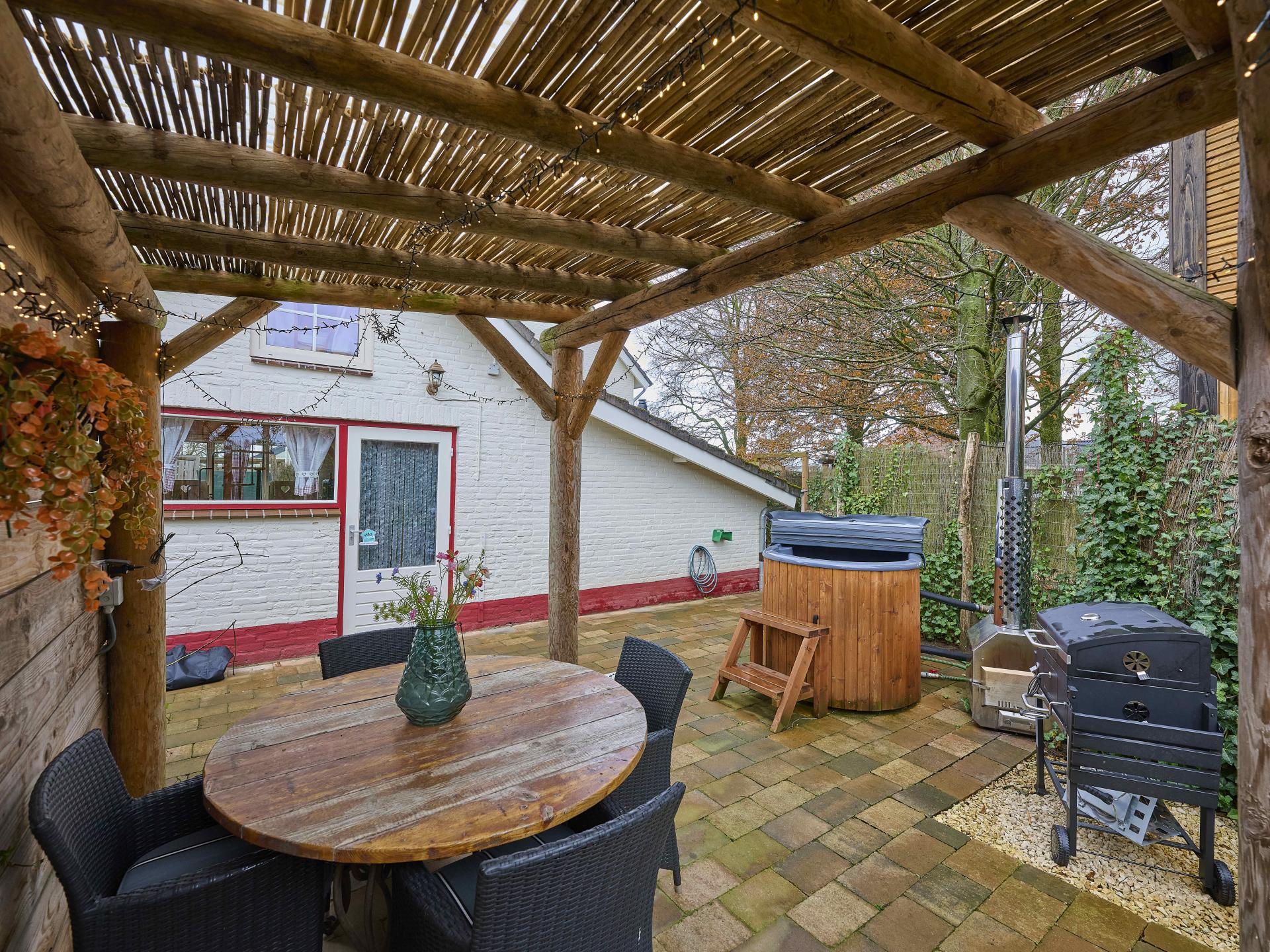 Knus vakantiehuis met hottub in heuvelachtig Zuid-Limburg - foto 3