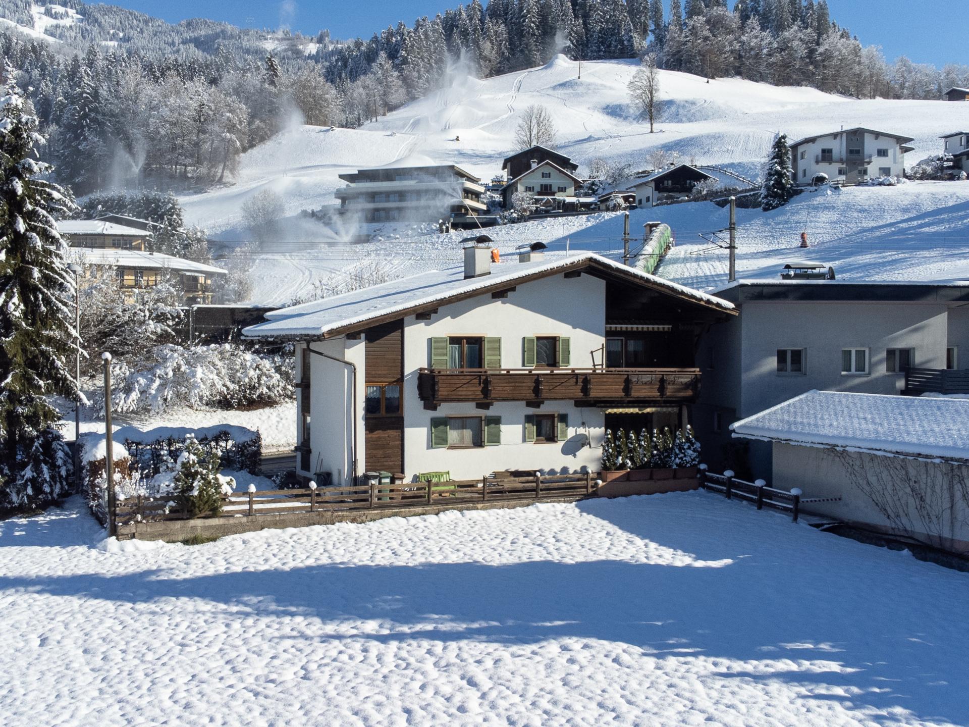 Aan de piste: Zonnig appartement in centrum Hopfgarten im Brixental - foto 36