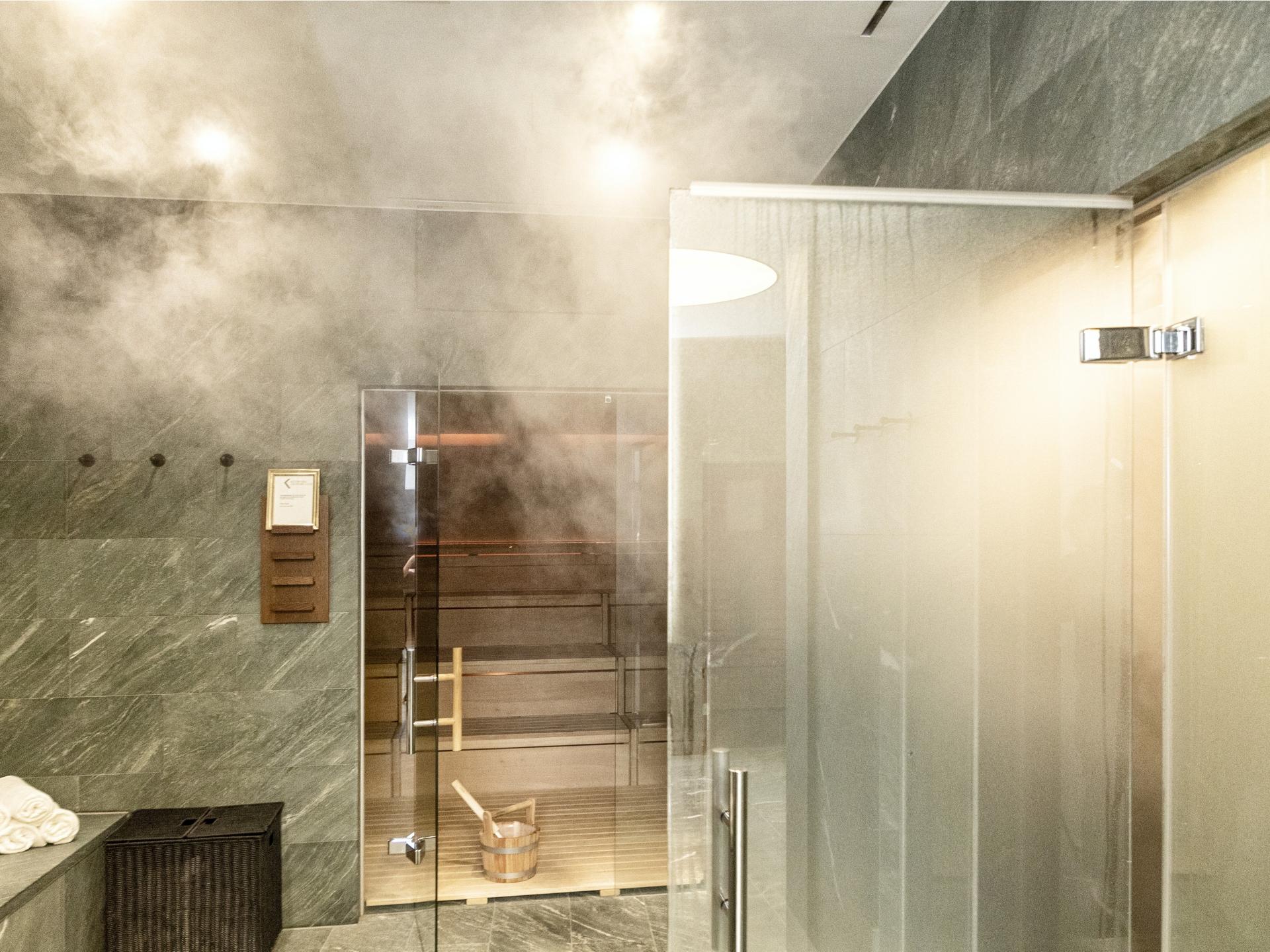 Exclusief chalet aan de Streif in Kitzbühel met 4 suites & Country Club toegang - foto 35