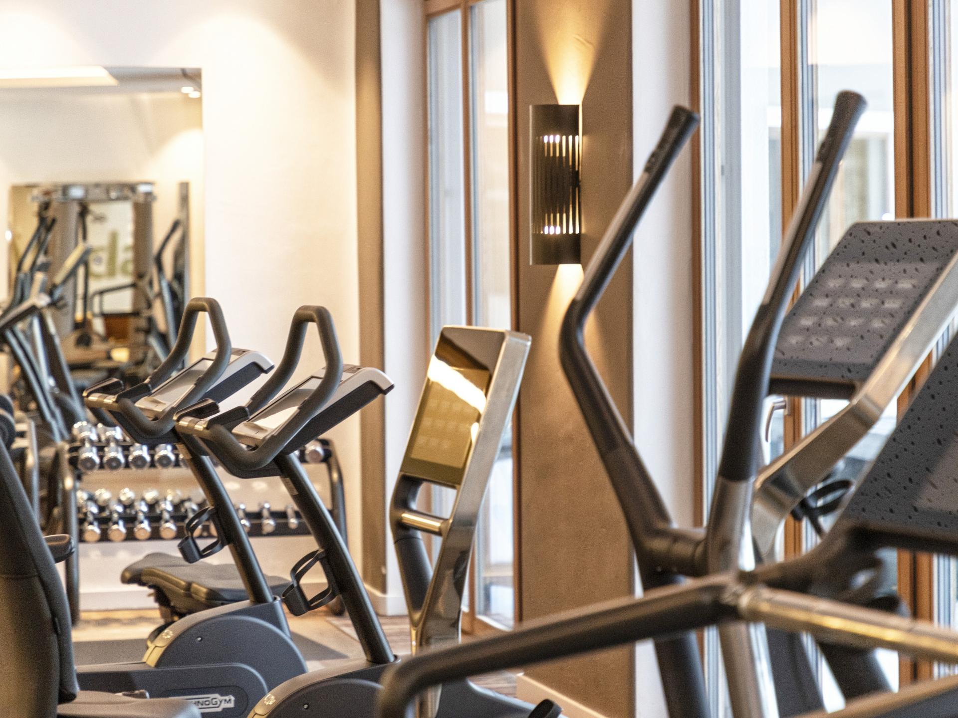 Exclusief chalet aan de Streif in Kitzbühel met 4 suites & Country Club toegang - foto 48
