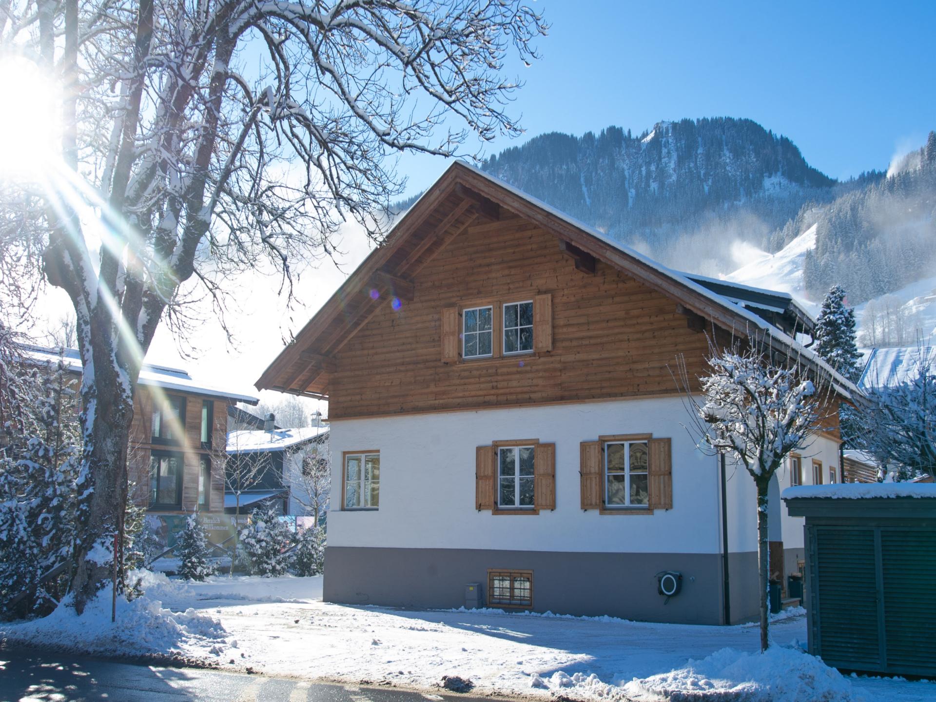 Exclusief chalet aan de Streif in Kitzbühel met 4 suites & Country Club toegang - foto 51