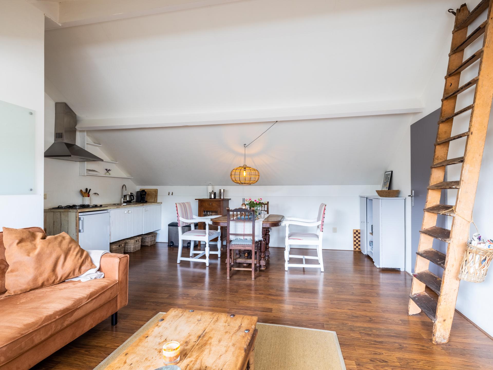 Sfeervol landelijk appartement aan rand van polder, op loopafstand van Bergen - foto 14