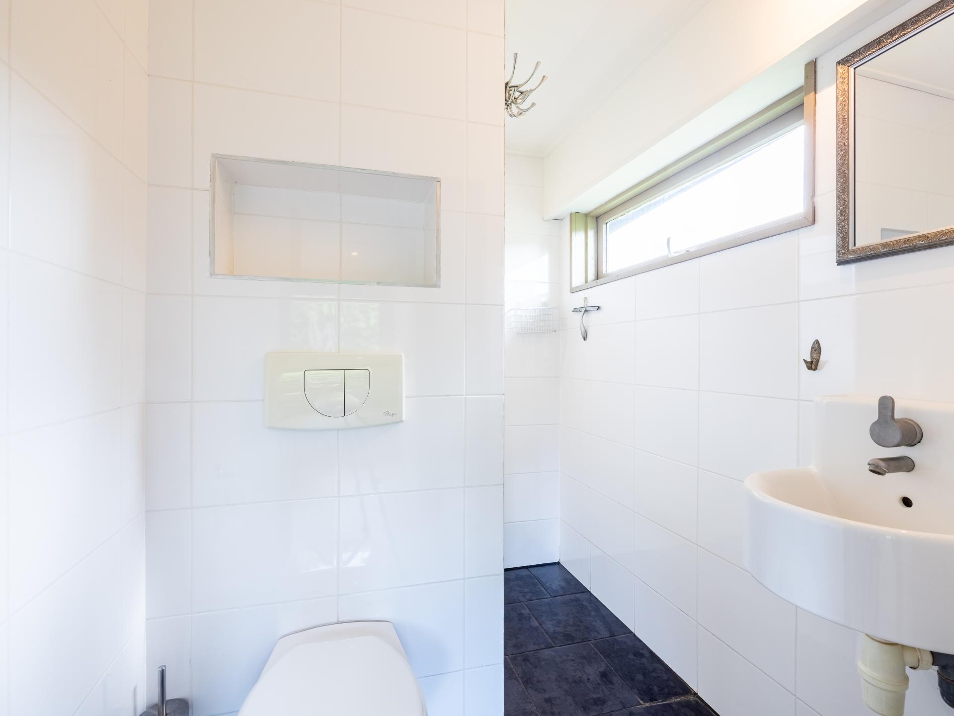 Vrijstaand vakantiehuis in groene weide bij kunstenaarsdorp Bergen - foto 11