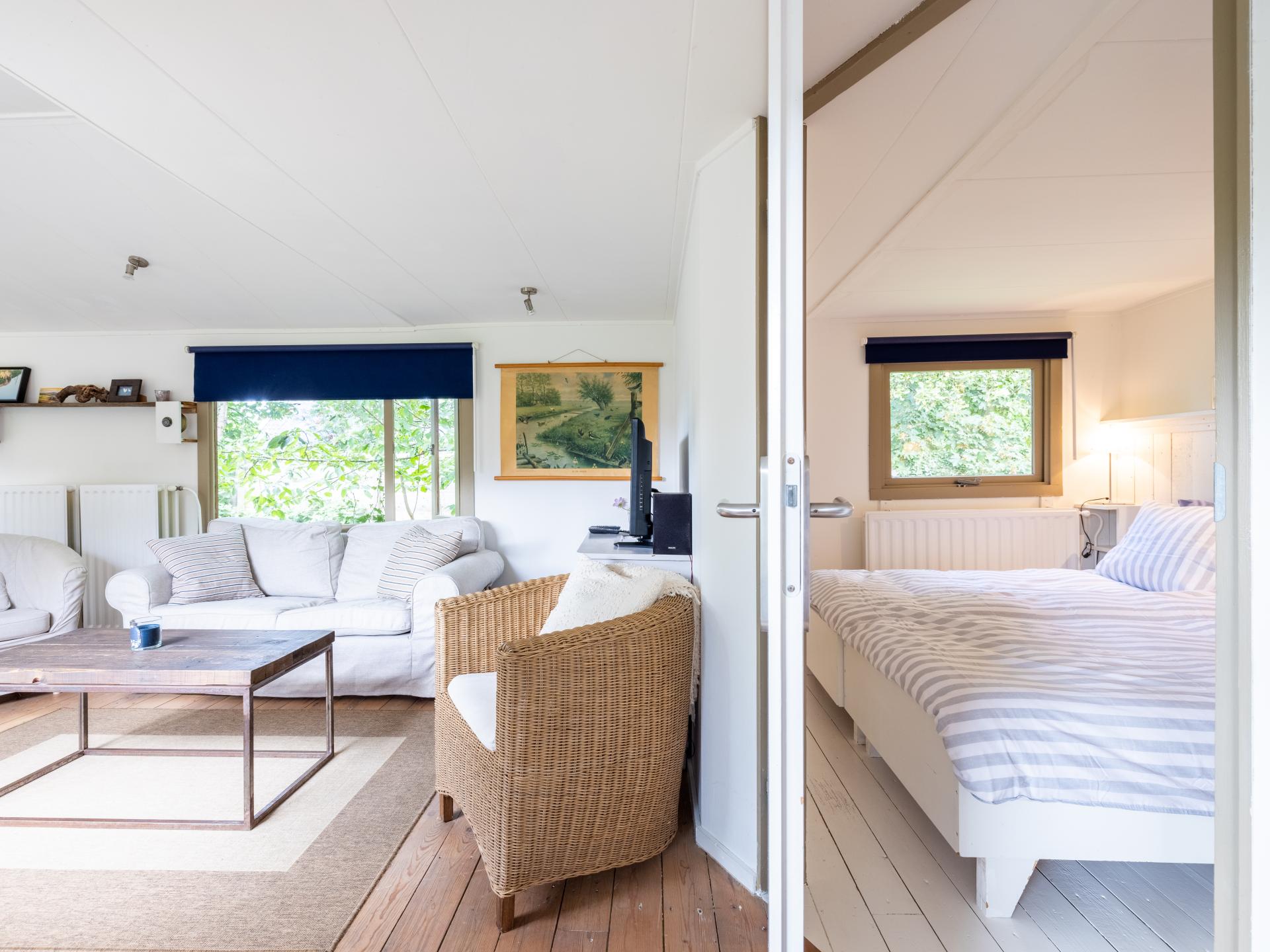 Vrijstaand vakantiehuis in groene weide bij kunstenaarsdorp Bergen - foto 20