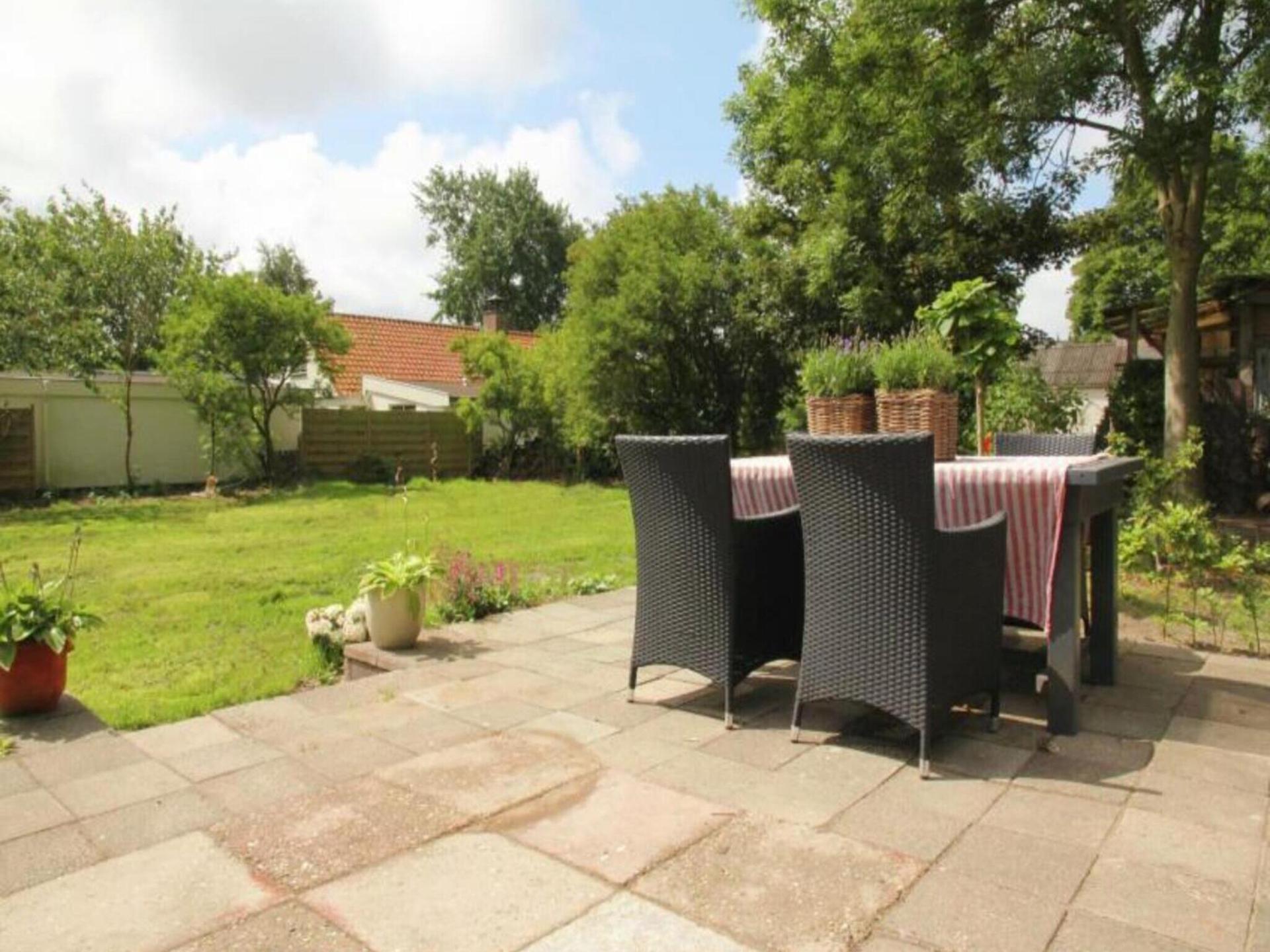 Vrijstaand vakantiehuis in groene weide bij kunstenaarsdorp Bergen - foto 16