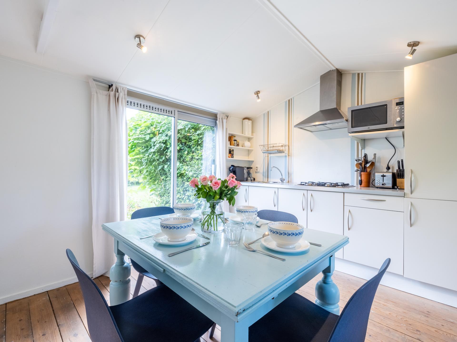 Vrijstaand vakantiehuis in groene weide bij kunstenaarsdorp Bergen - foto 14