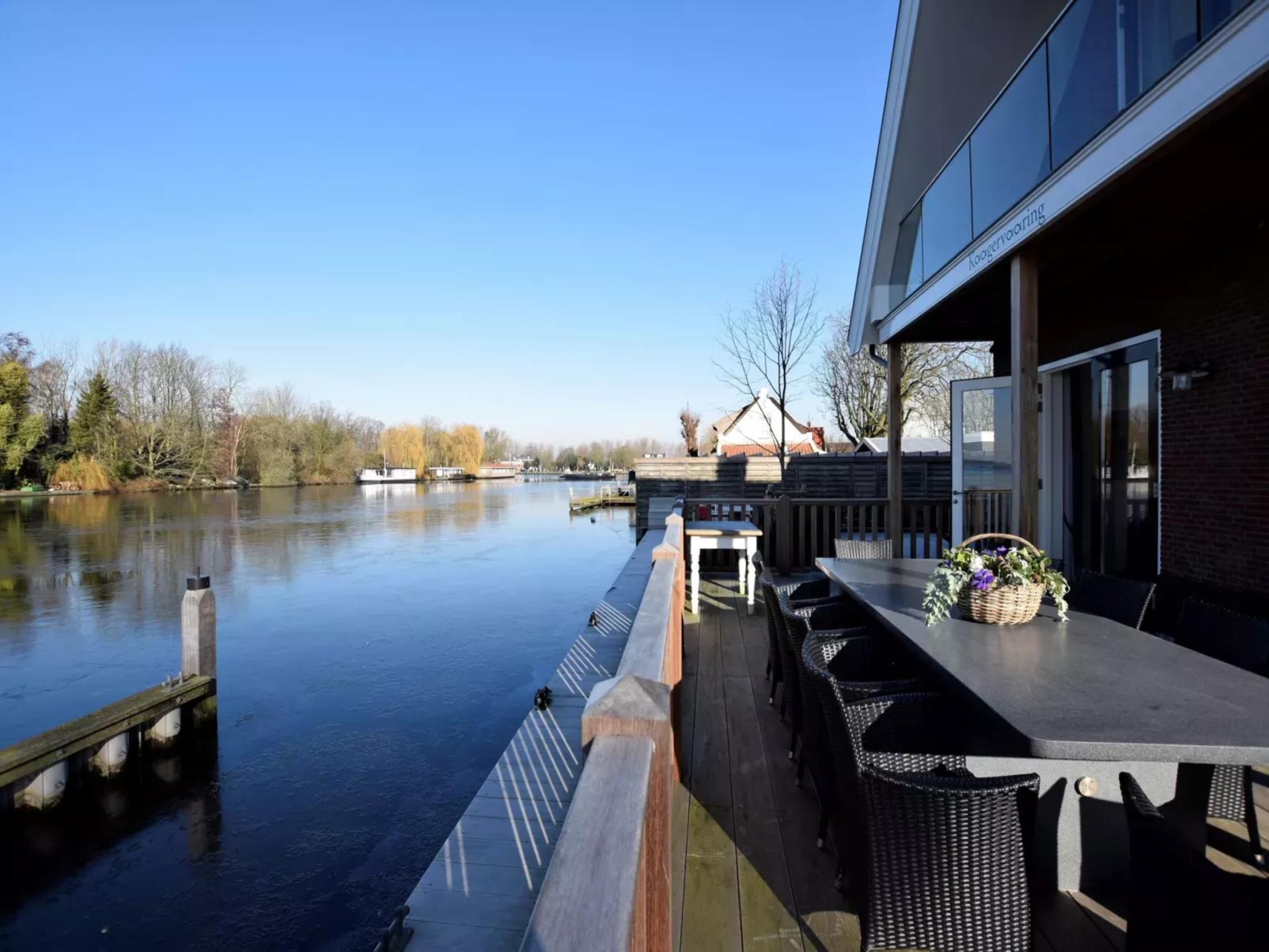 Luxe vakantiehuis aan het water met eigen ligplaats op de Kaag - foto 46