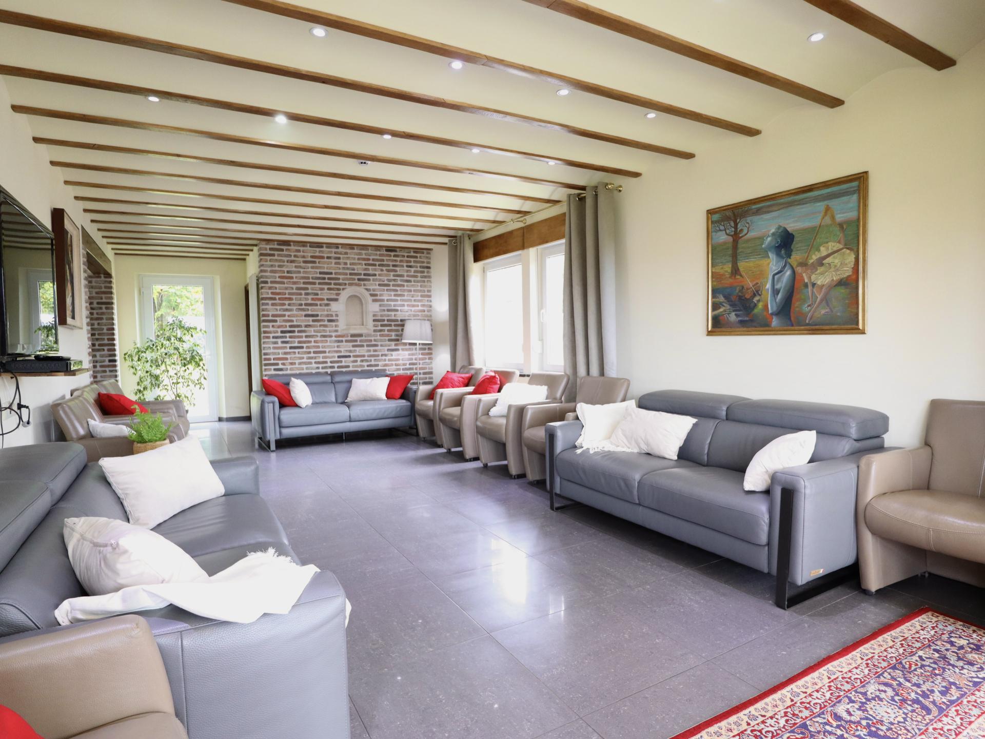 20-persoons vakantiehuis in Chevron met zwembad en sauna - foto 12