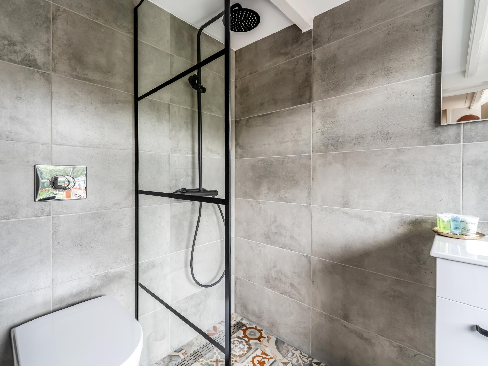 Luxe wellness appartement met sauna & whirlpool op de Veluwe - foto 18