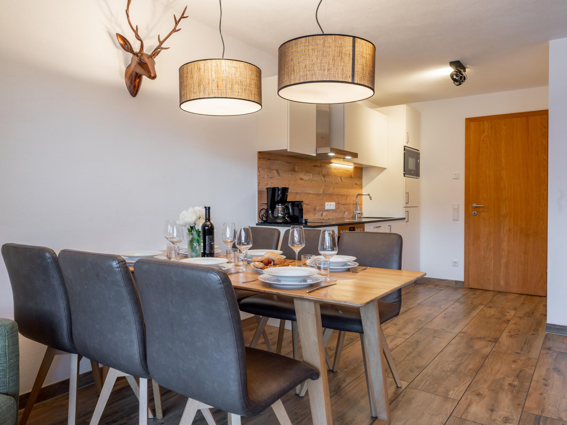 Aan de piste: Ruim appartement voor 6 personen in centrum Piesendorf - foto 9