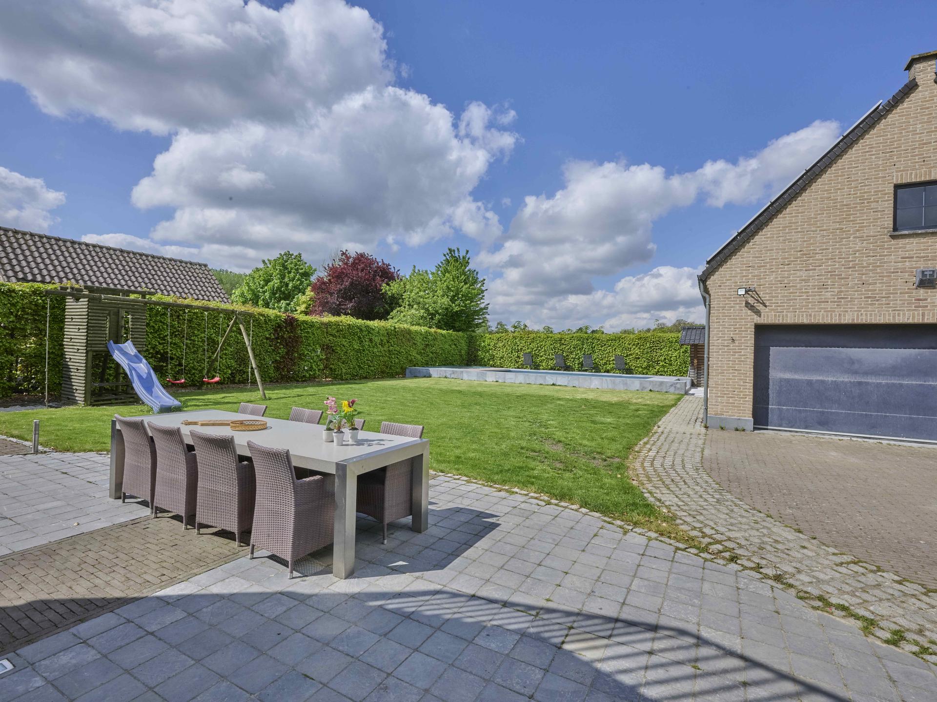 8-persoons vrijstaand vakantiehuis in het centrum van Heers - foto 62