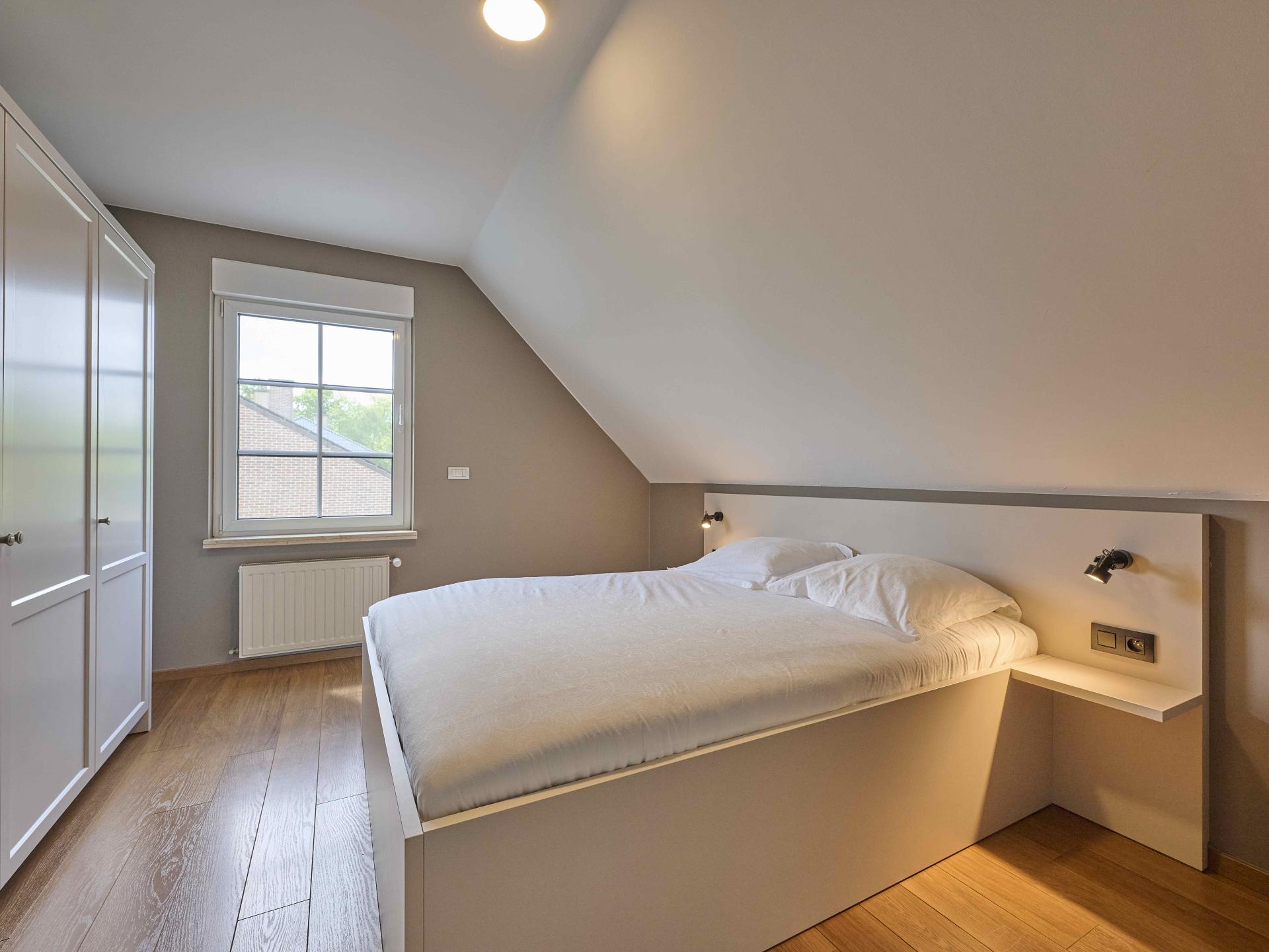 8-persoons vrijstaand vakantiehuis in het centrum van Heers - foto 25