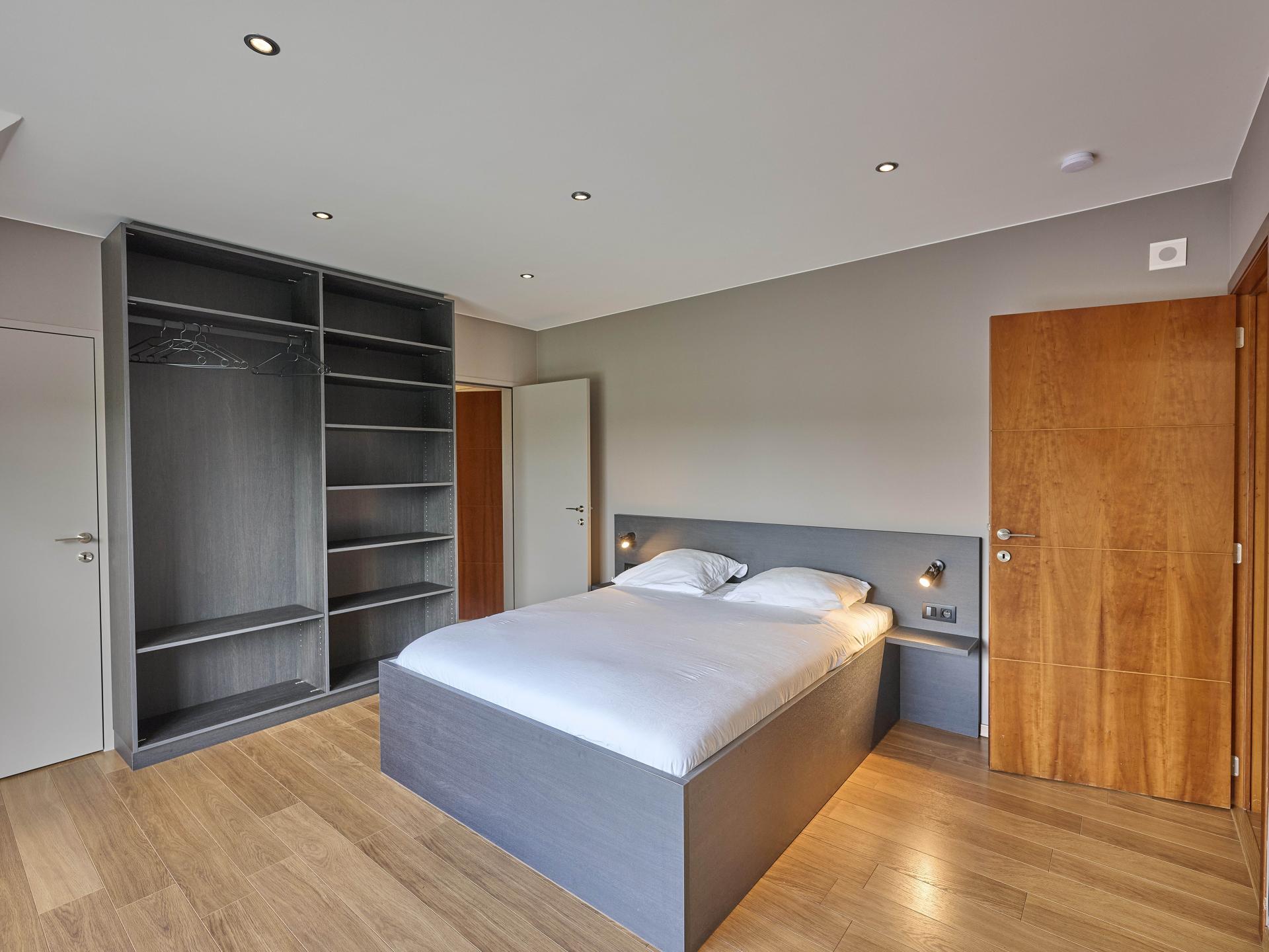 8-persoons vrijstaand vakantiehuis in het centrum van Heers - foto 24
