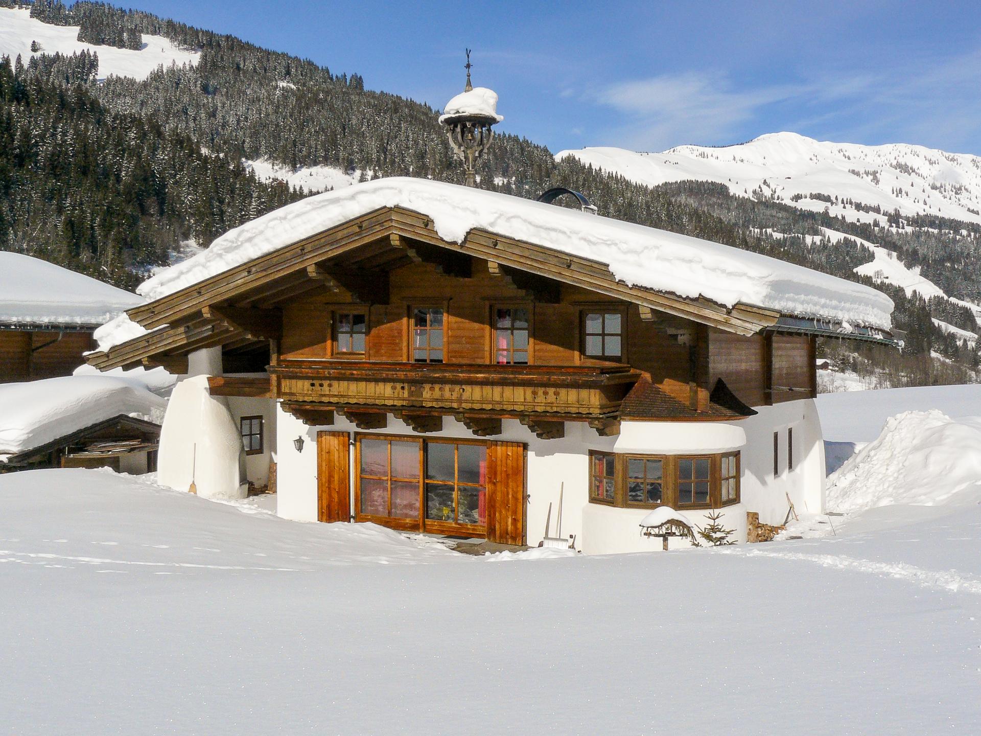Tirools chalet in Kirchberg, ski tot aan de deur - foto 41