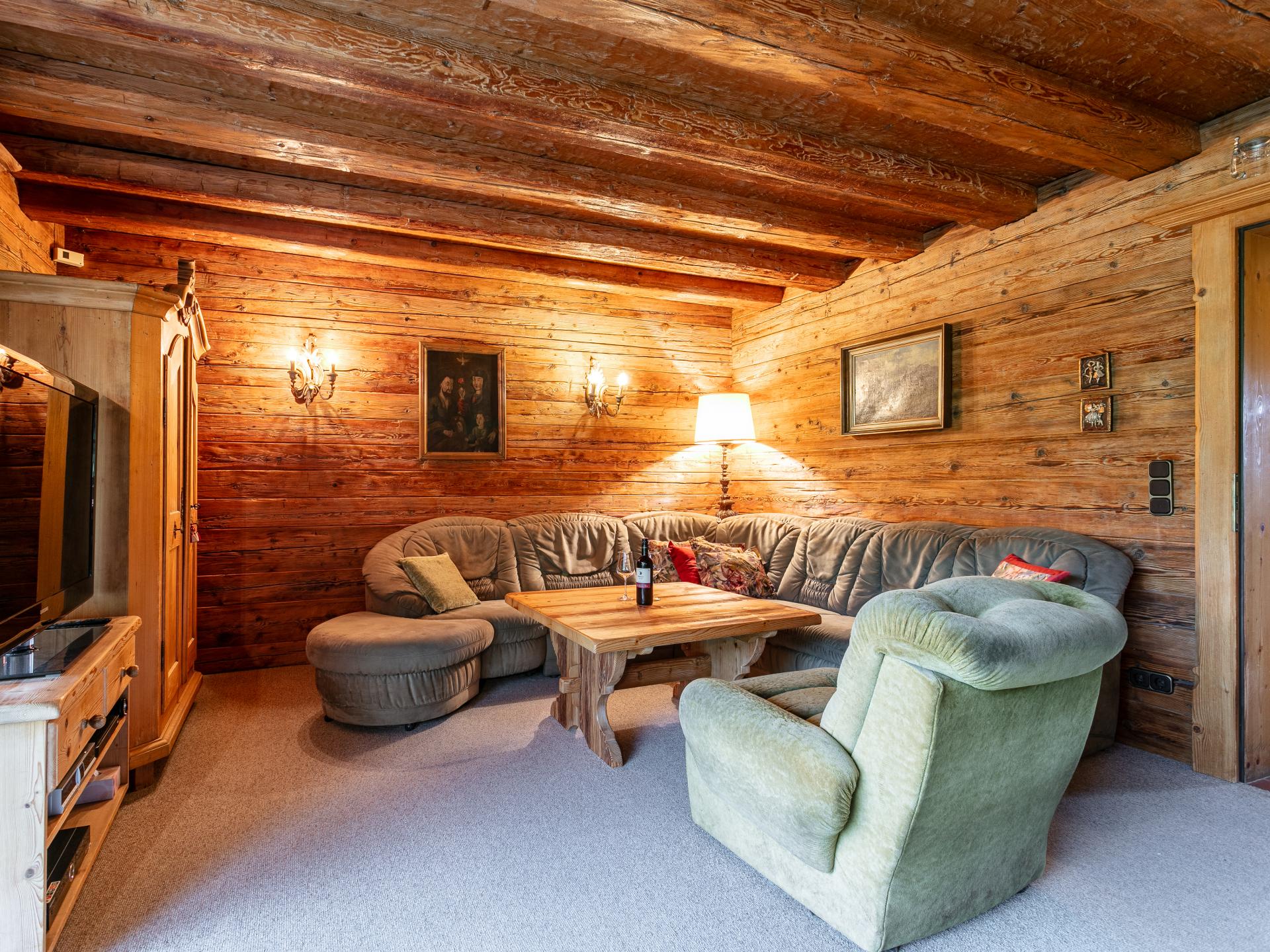 Tirools chalet in Kirchberg, ski tot aan de deur - foto 14