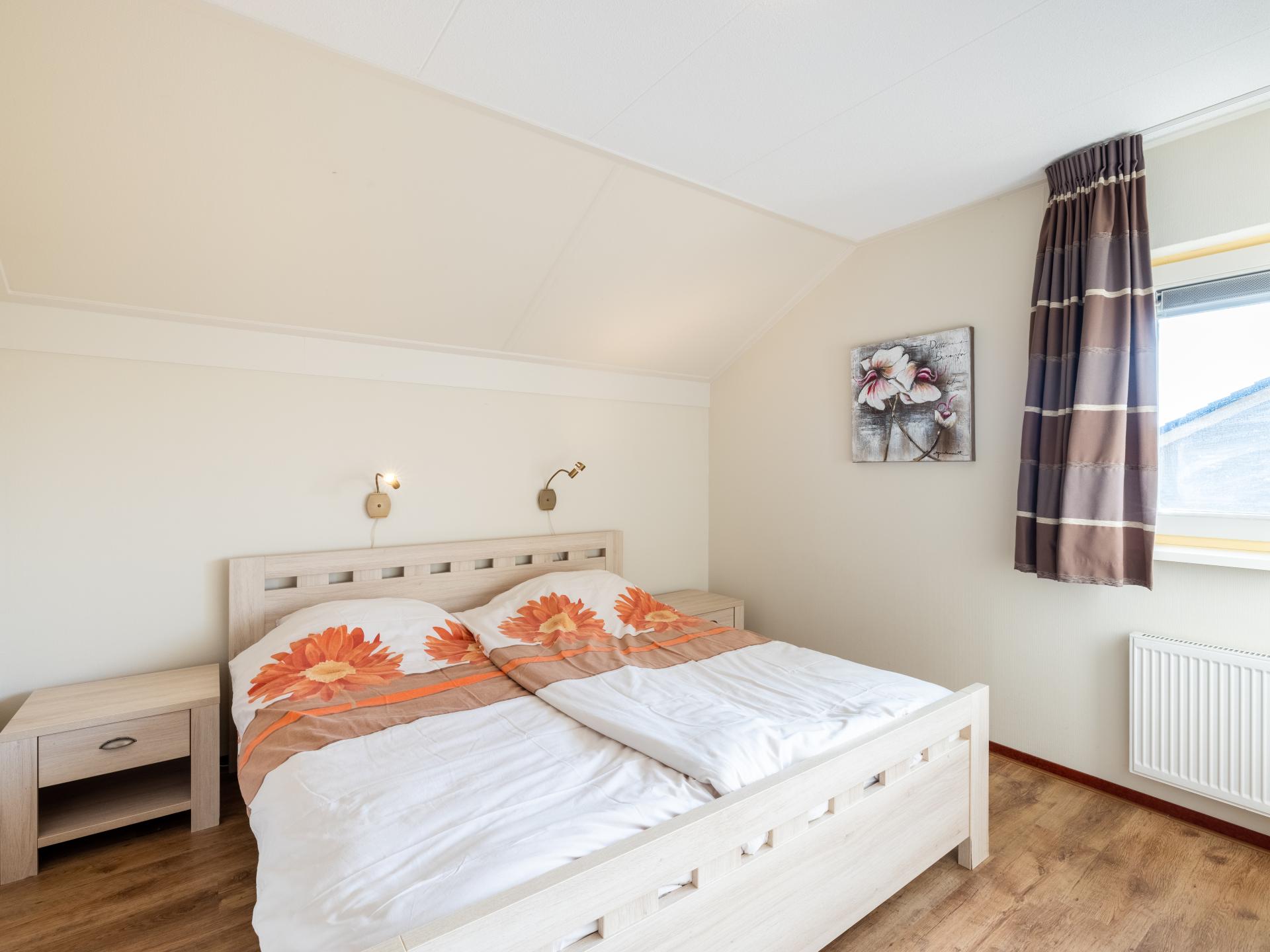 Vrijstaand vakantiehuis met aanlegsteiger aan de Friese meren in Koudum - foto 6