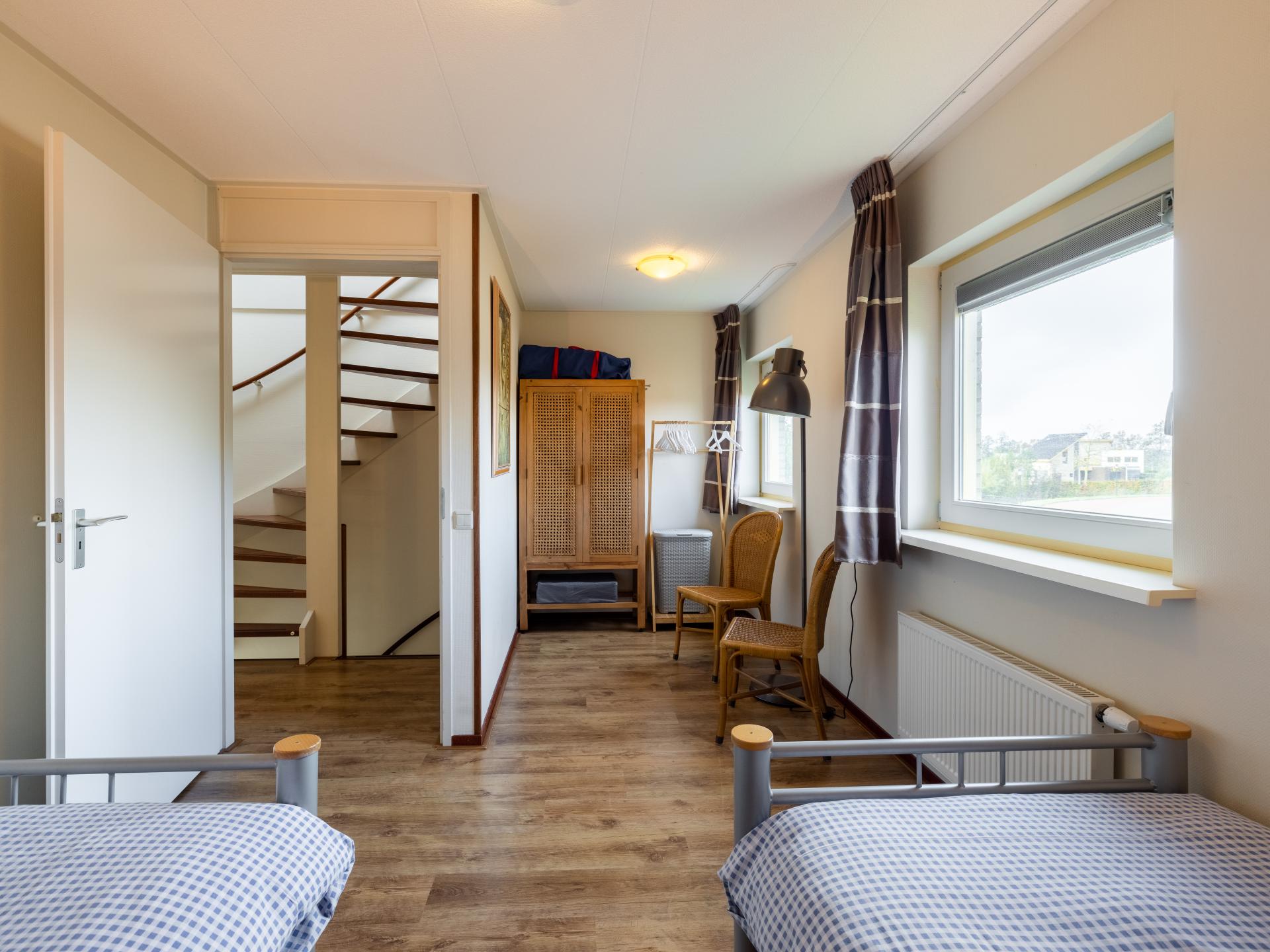 Vrijstaand vakantiehuis met aanlegsteiger aan de Friese meren in Koudum - foto 11