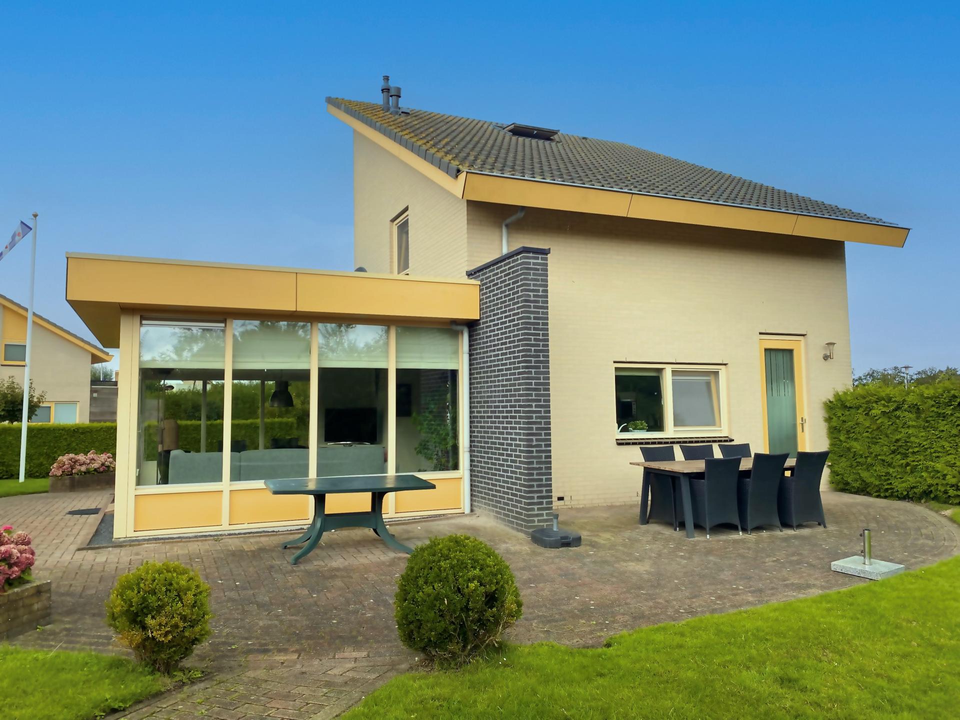 Vrijstaand vakantiehuis met aanlegsteiger aan de Friese meren in Koudum - foto 19