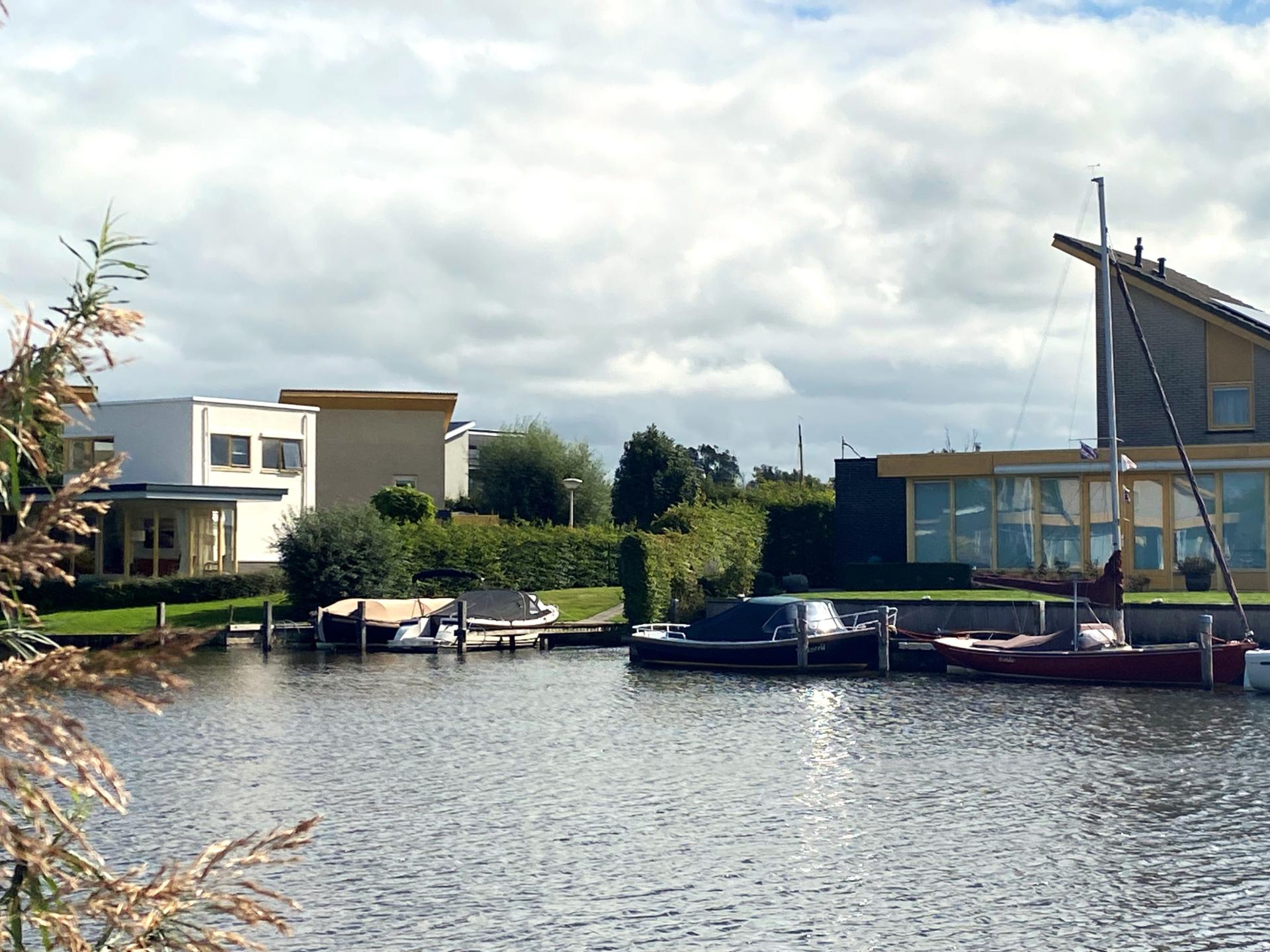 Vrijstaand vakantiehuis met aanlegsteiger aan de Friese meren in Koudum - foto 20