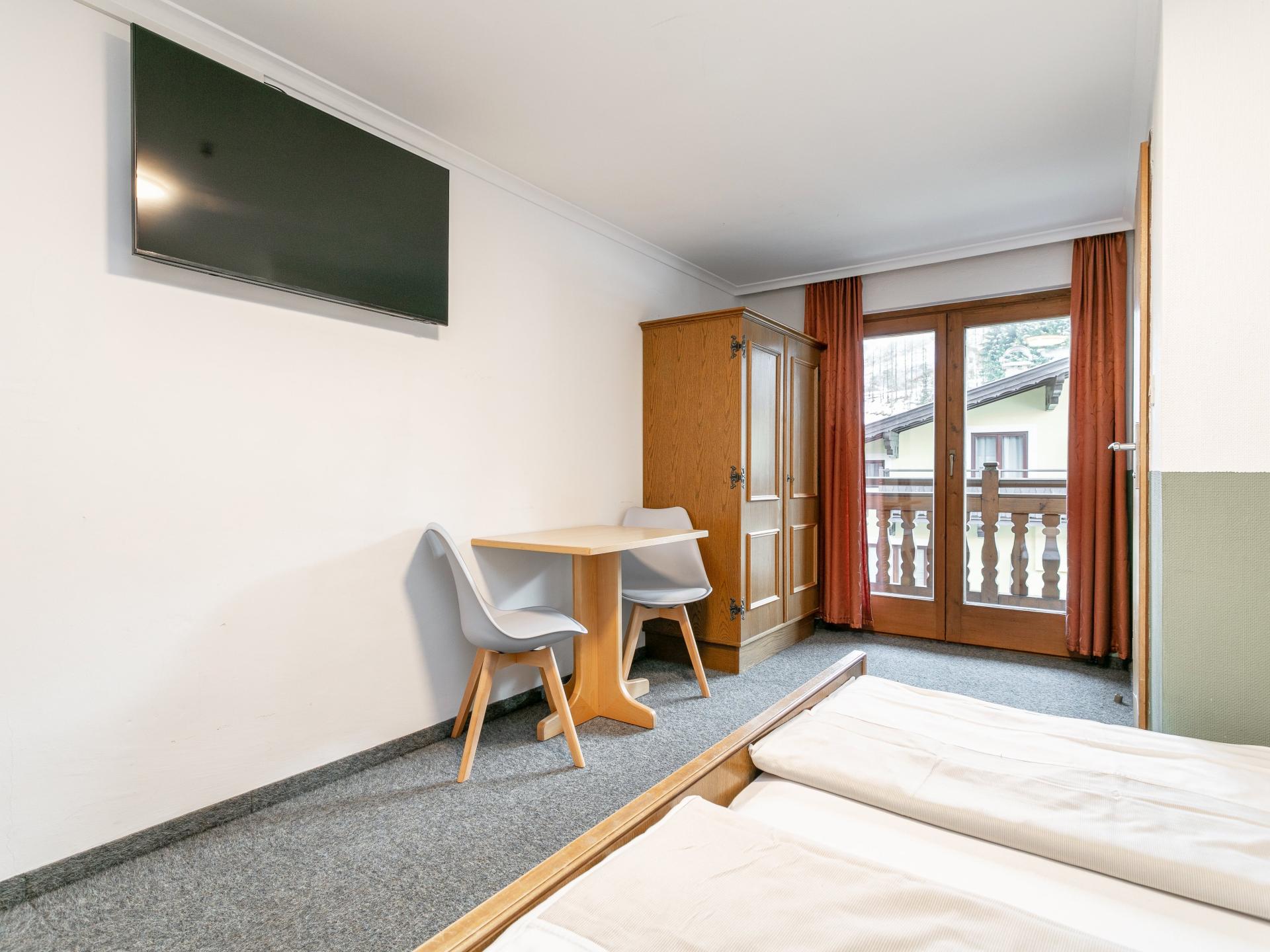 Twee aangrenzende groepshuizen voor 34 personen met sauna in Kirchberg - foto 10