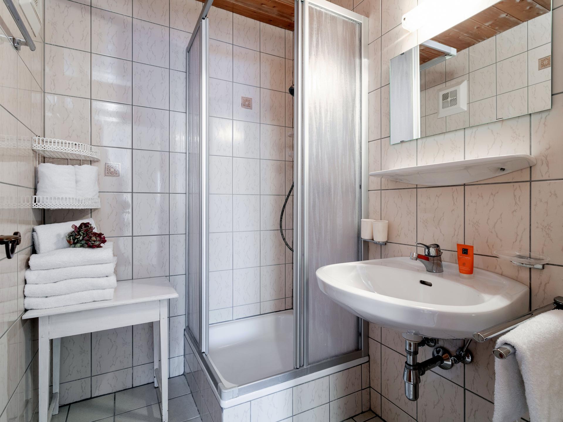 Twee aangrenzende groepshuizen voor 34 personen met sauna in Kirchberg - foto 36