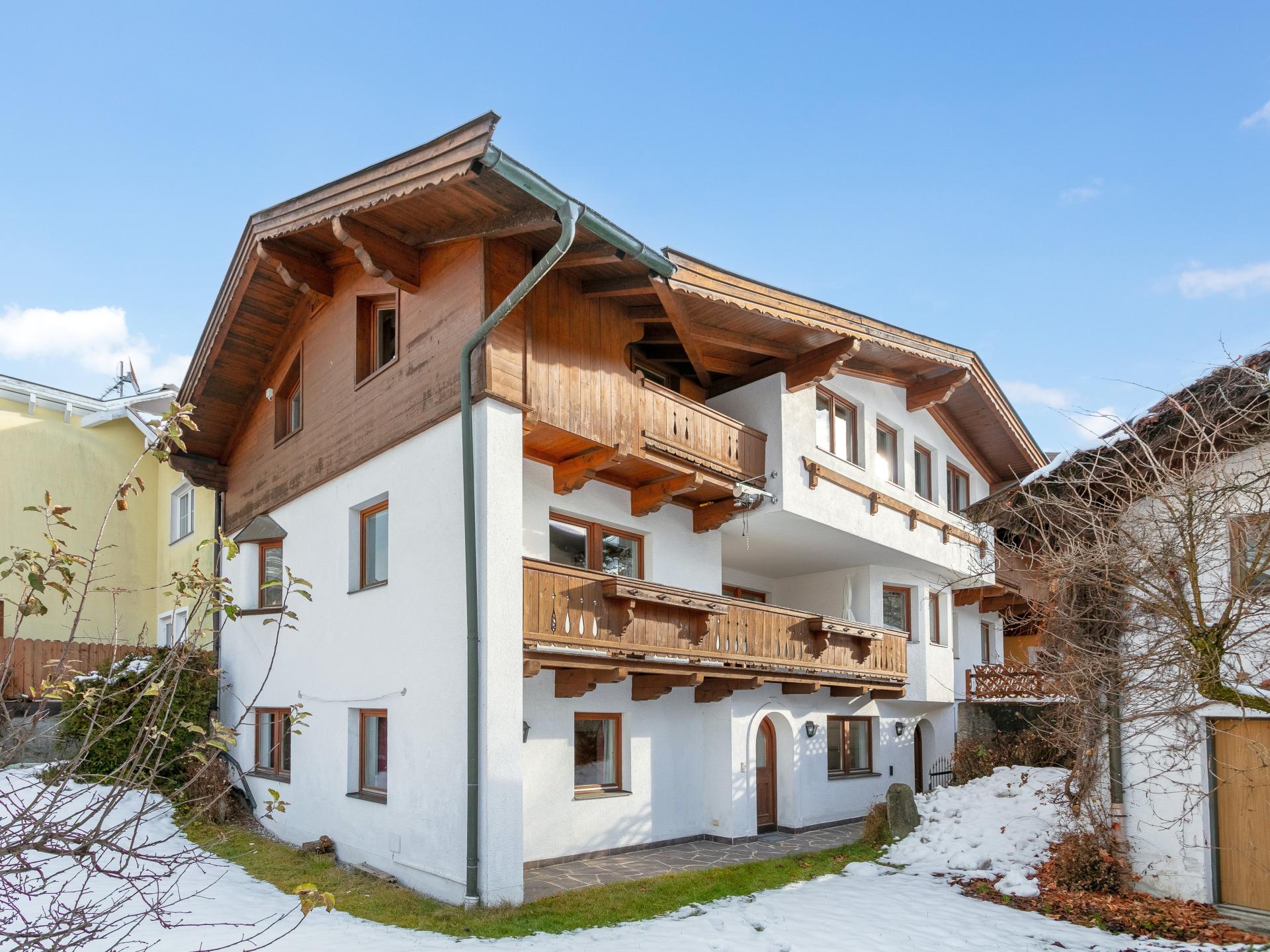 Ruim appartement in centrum Kirchberg met eigen sauna en tuin - foto 33